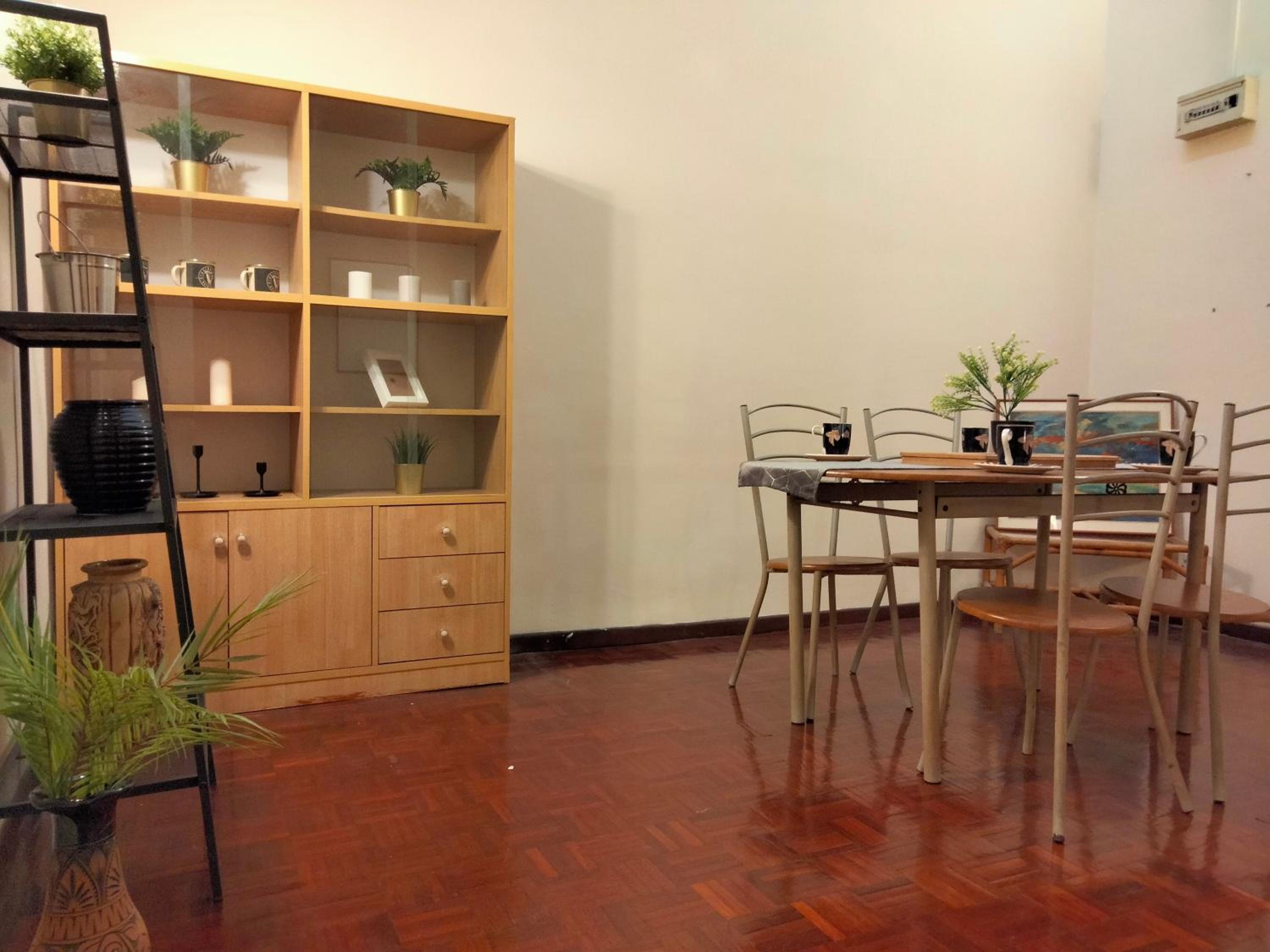 OUG Cozy 3Br 8-9pax 3storey townhouse Bukit OUG