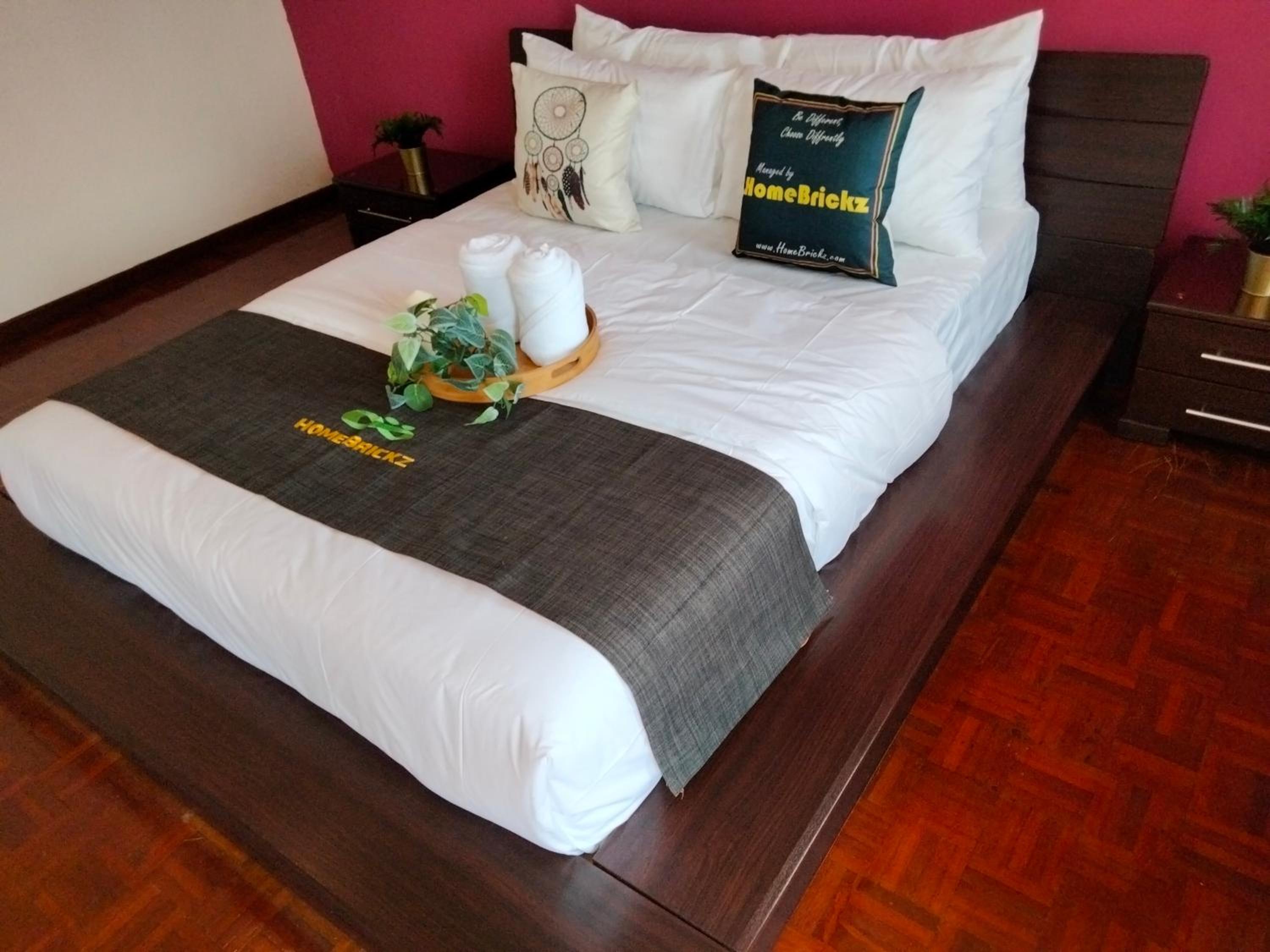 OUG Cozy 3Br 8-9pax 3storey townhouse Bukit OUG