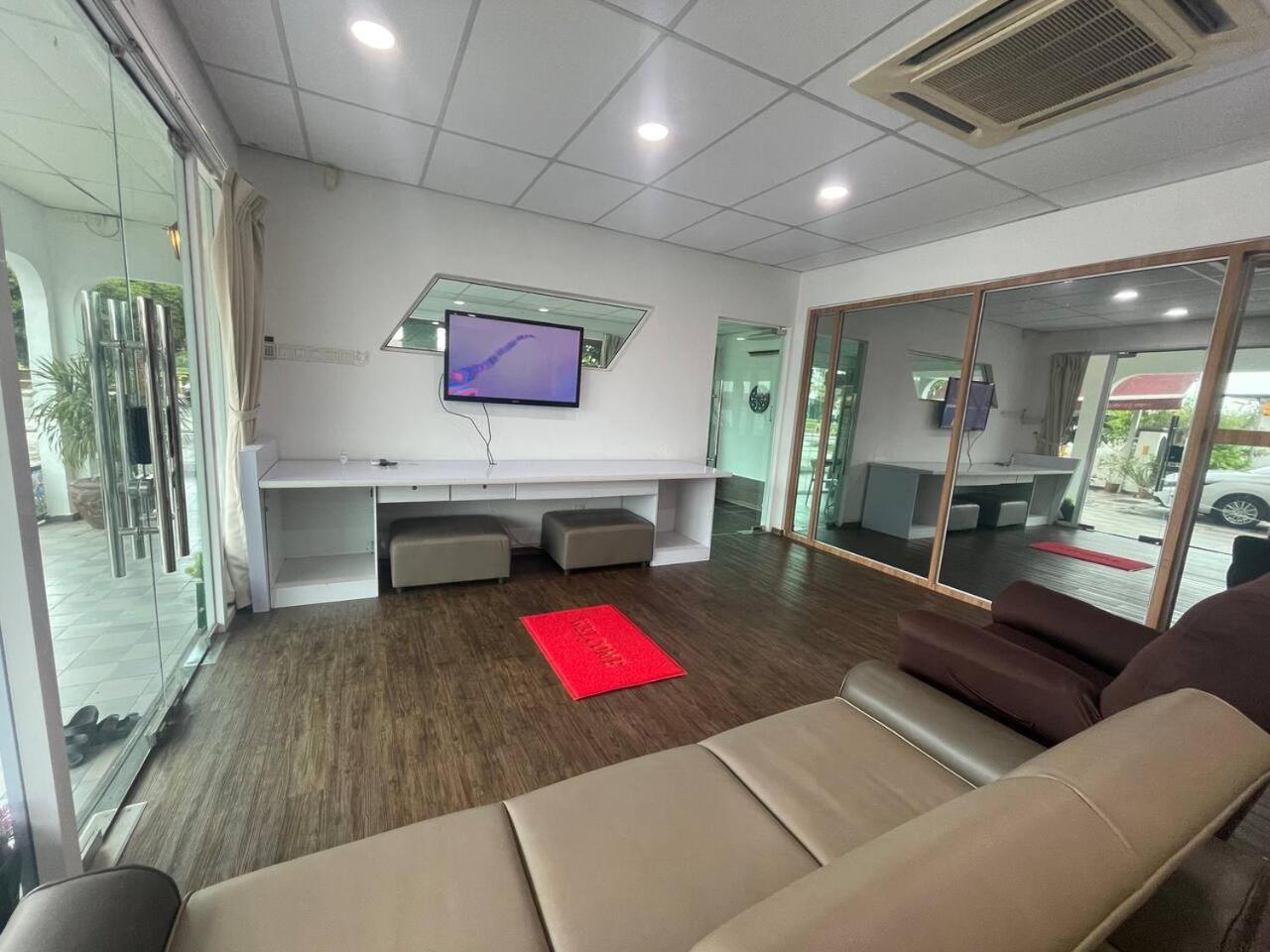 Gardenstay House