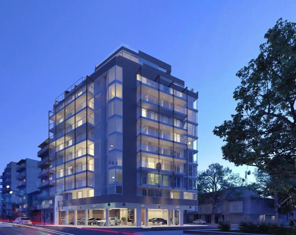 Hotel Penthouse a estrenar en Sofisticado Barrio y Edificio Nov 2023 Vista panorámica 100m2 Gimnasio Piscina Lujoso Salon de Fiestas - Image 1