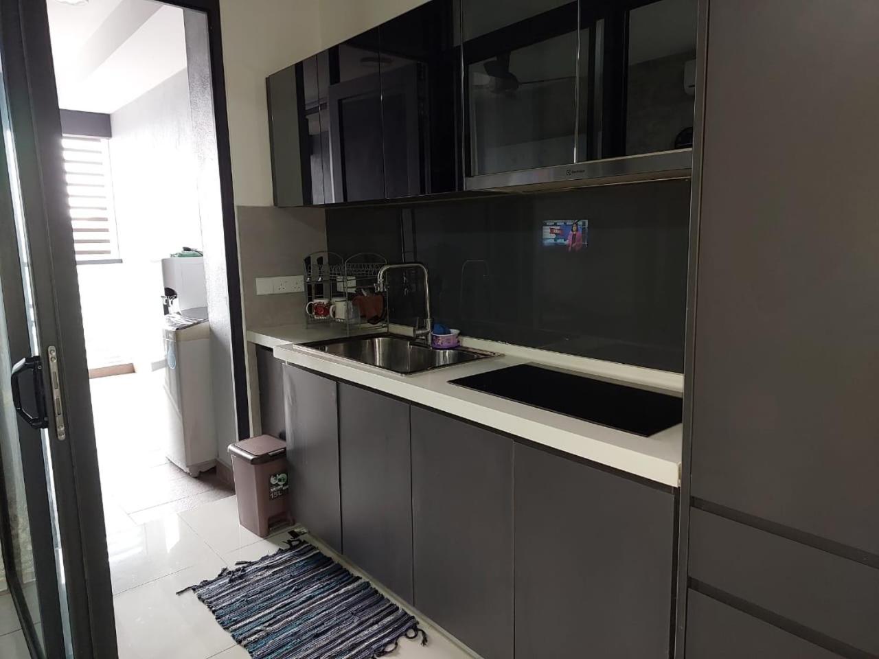 Homestay Staycation Near KLCC - CONDO