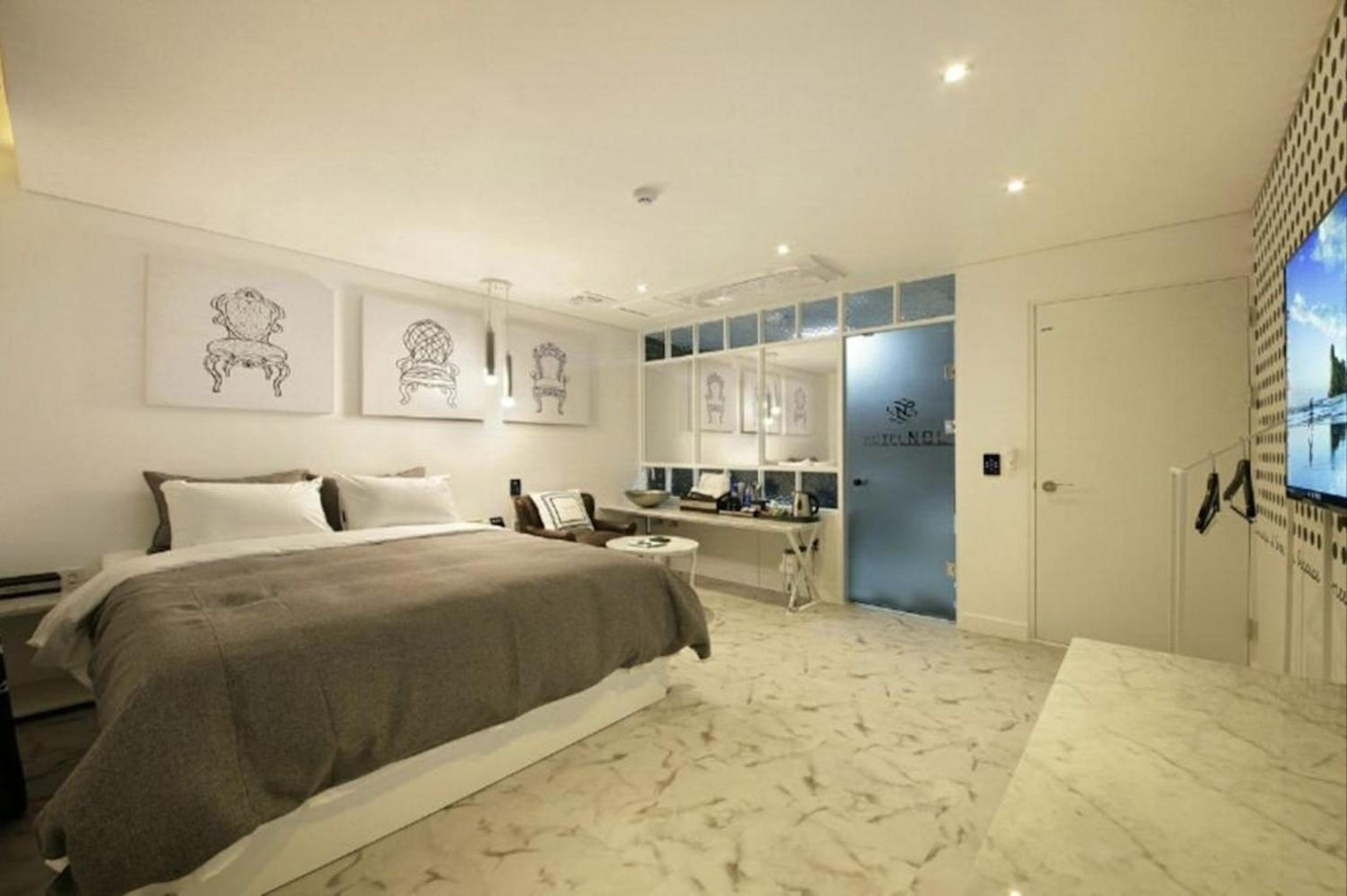 Hotel Nol