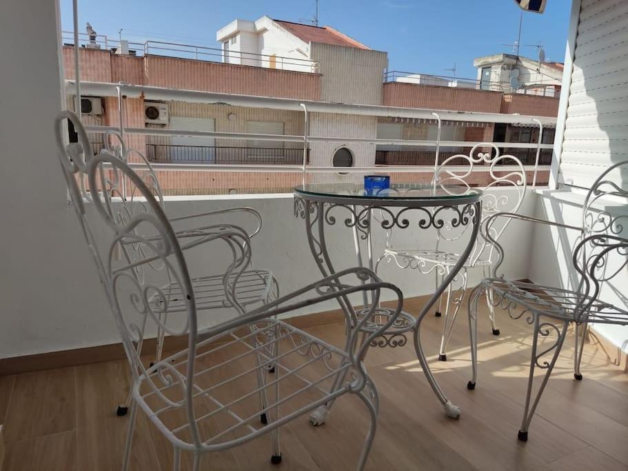 Hotel Acogedor apartamento en la playa - Image 1