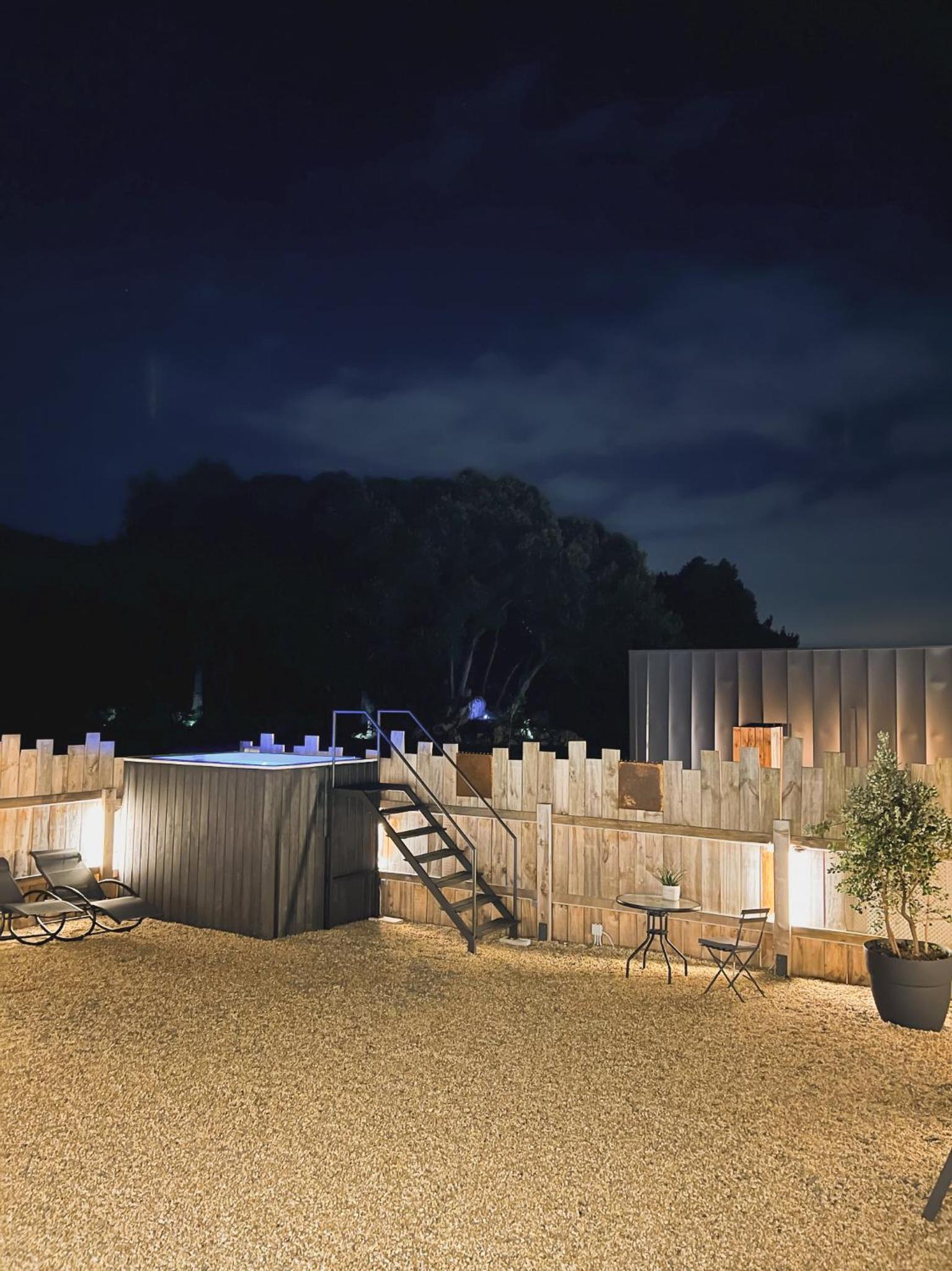 VIBE LUXURY CABINS