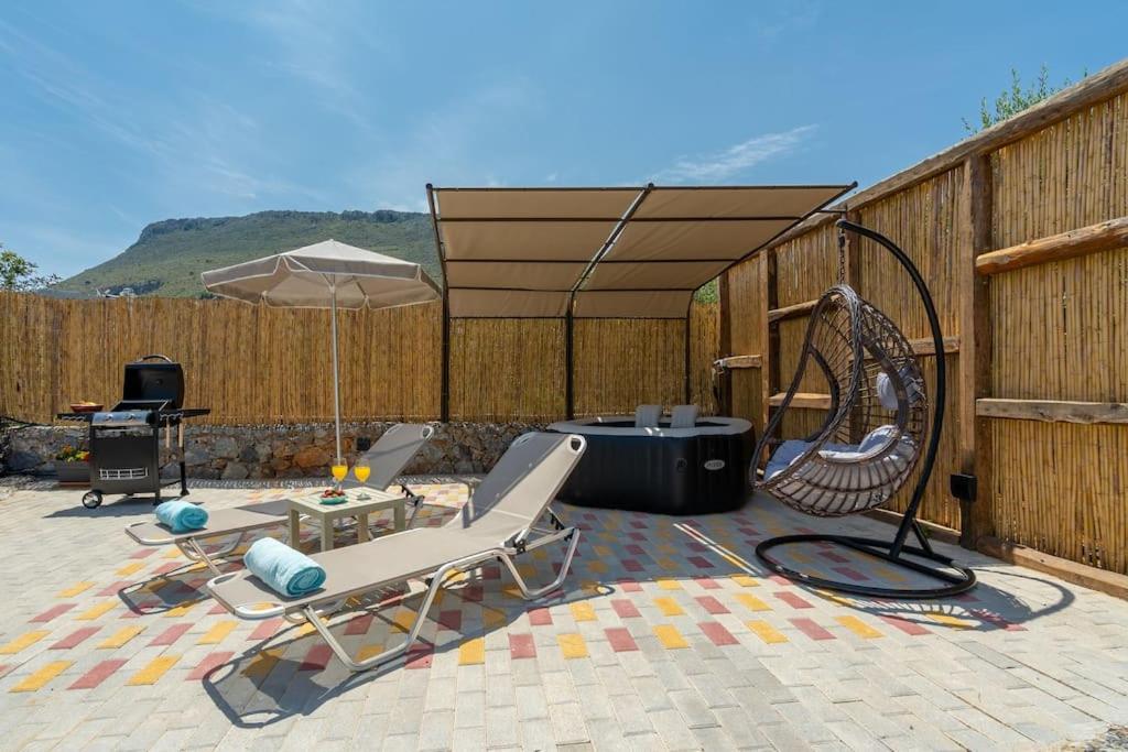 Rena's Rustic retreat view 5