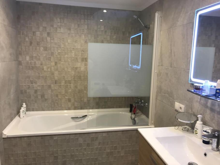 Lovely 2 bedroom apartement in Golf course view 4