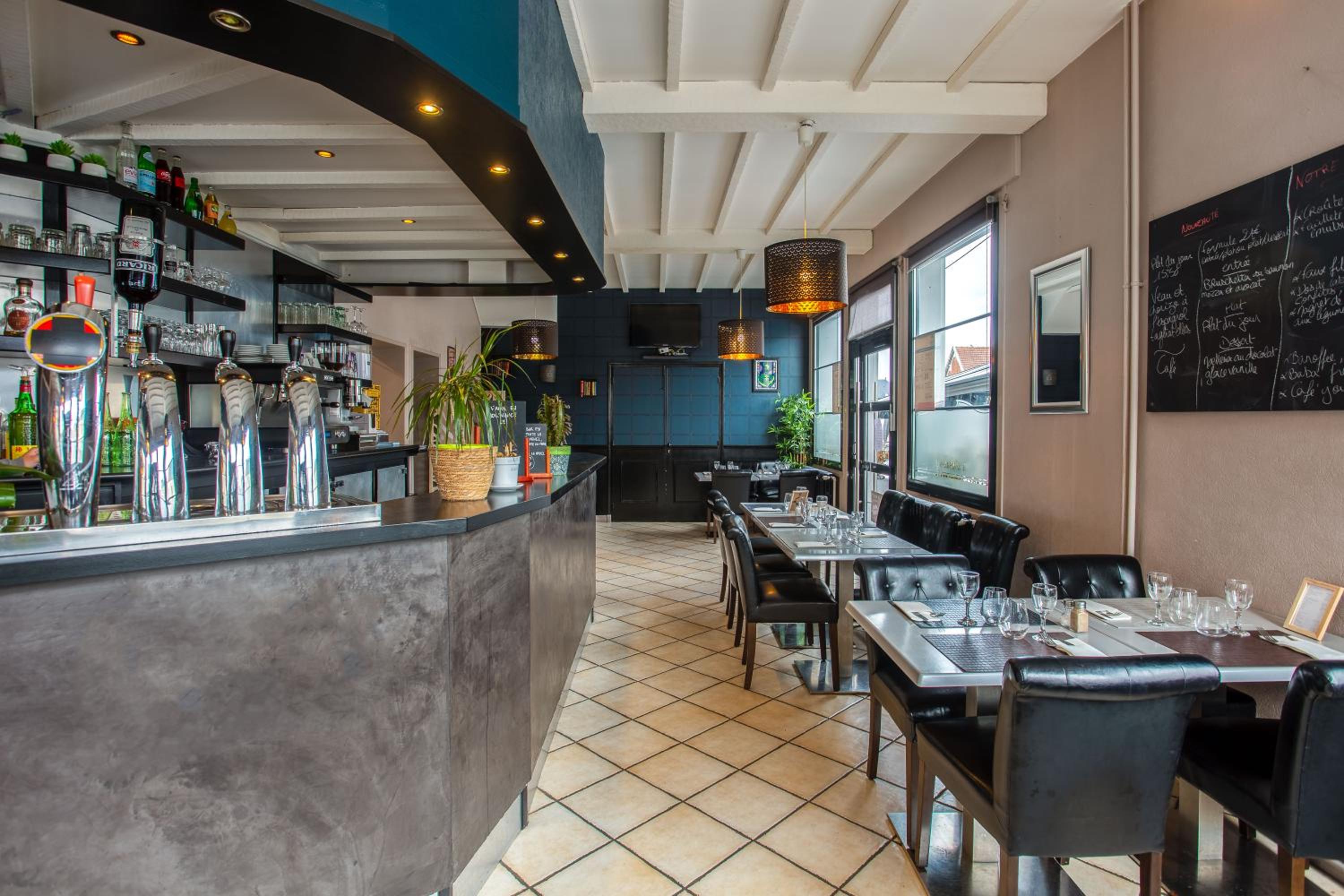 restaurant