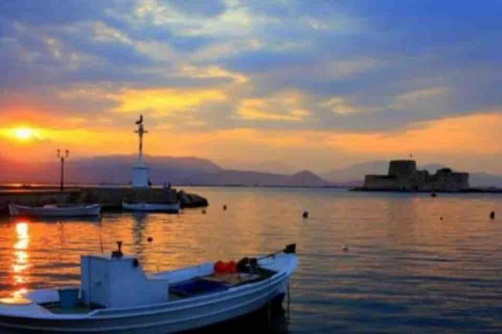 Romantic Nafplio Getaway Apartment SAVE