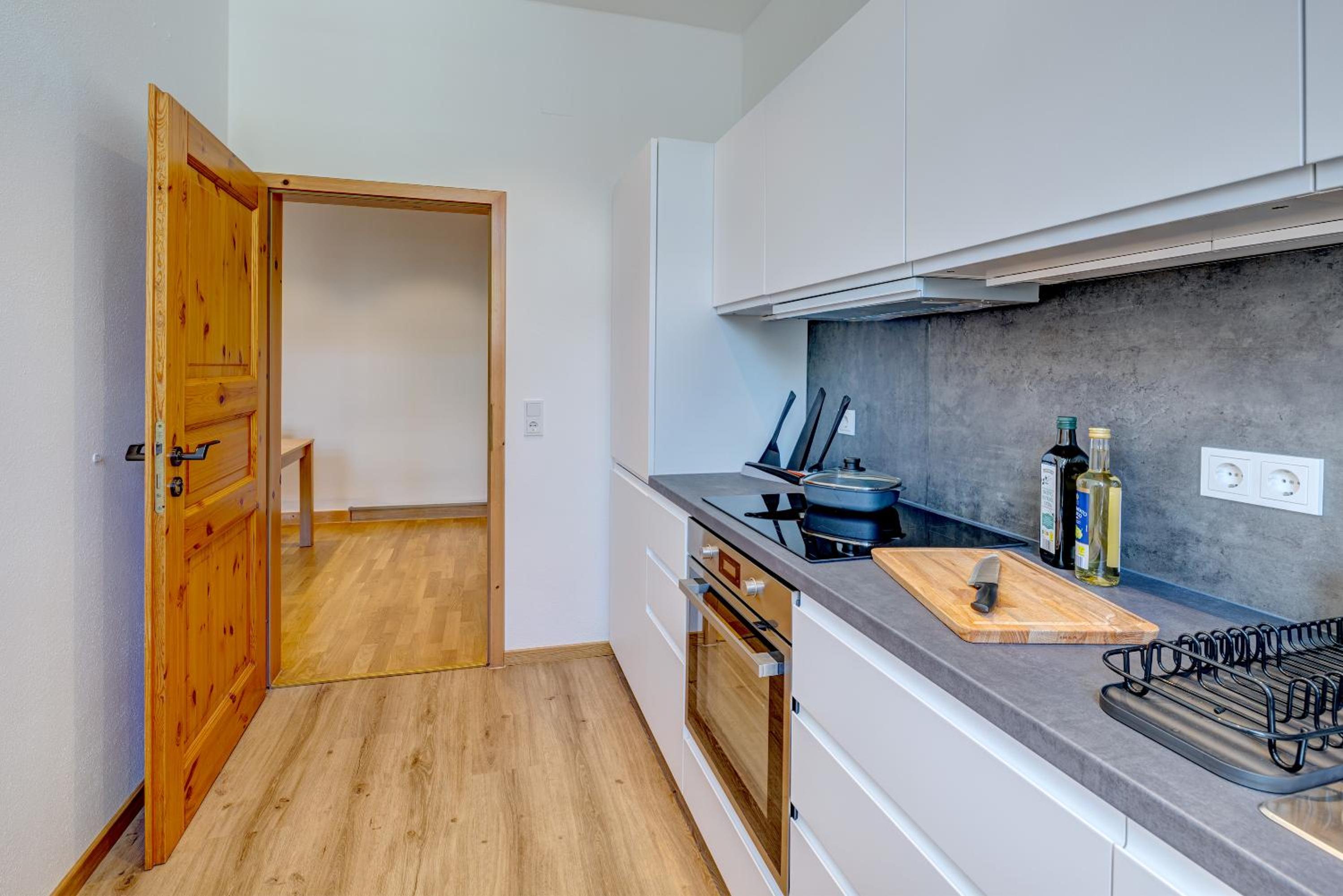 Kaza Guesthouse, centrally located 2 & 3 bedroom Apartments in Augsburg