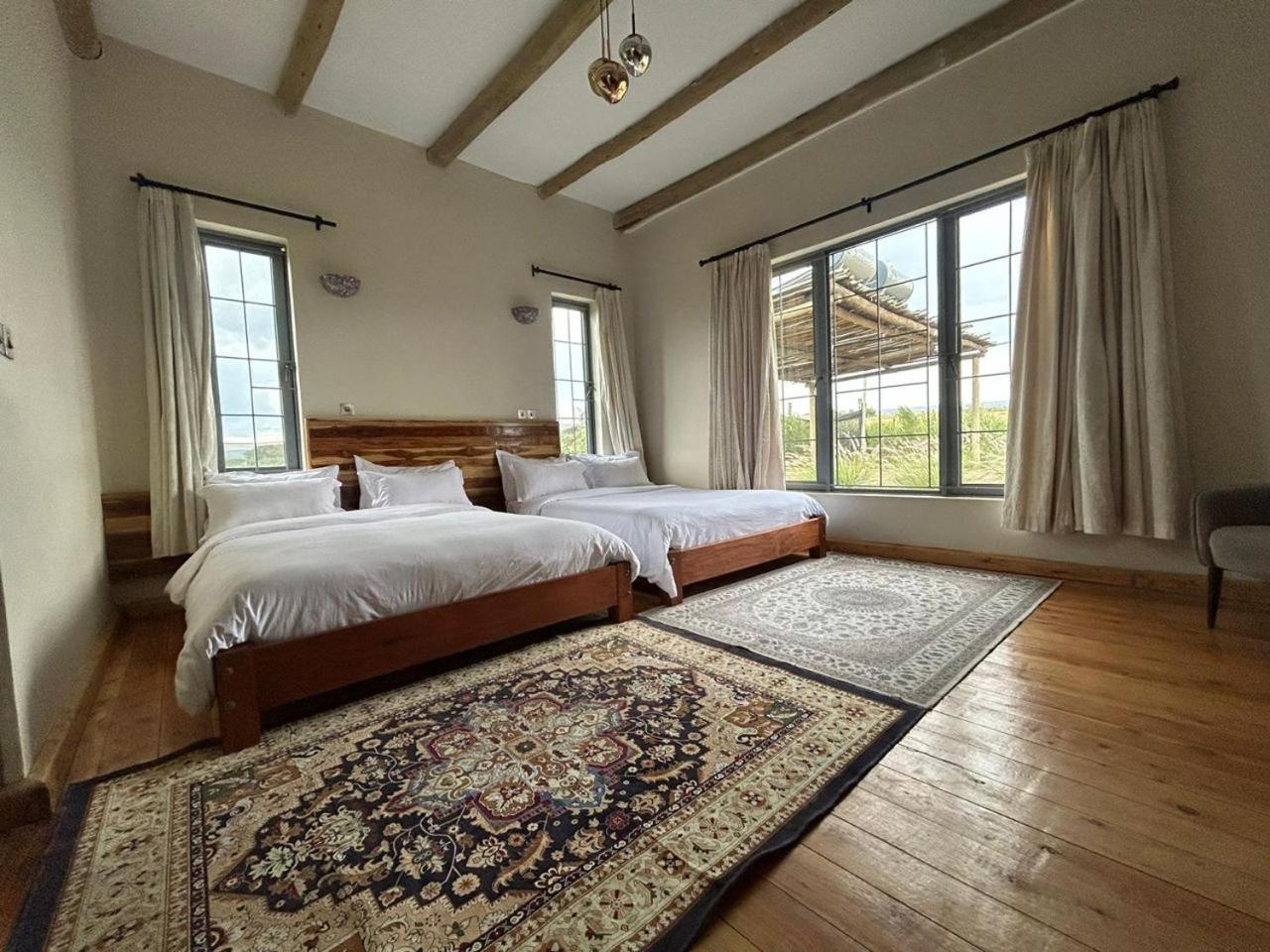 Naivasha 4-Bedroom All Ensuite Cottage