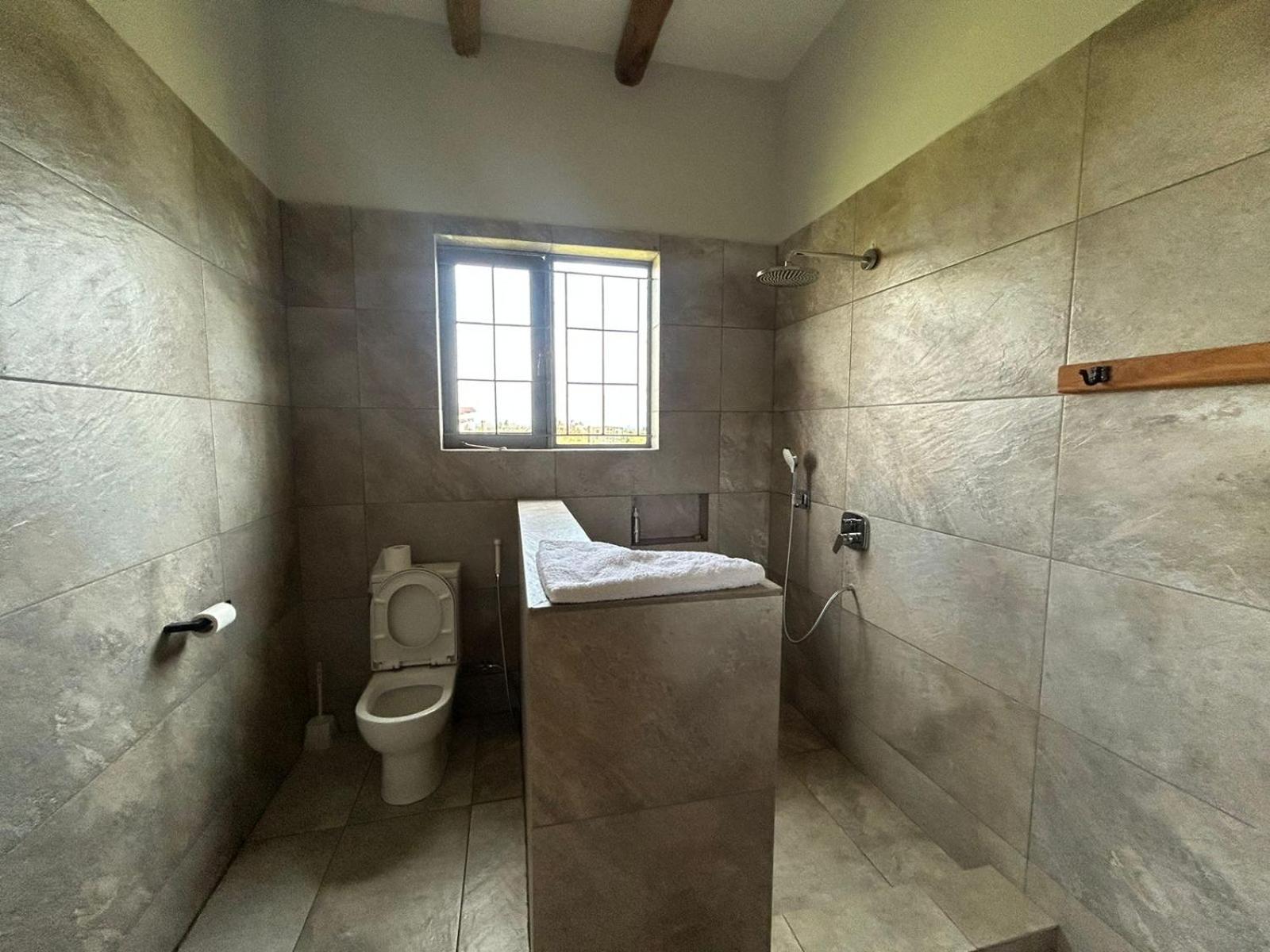 Naivasha 4-Bedroom All Ensuite Cottage