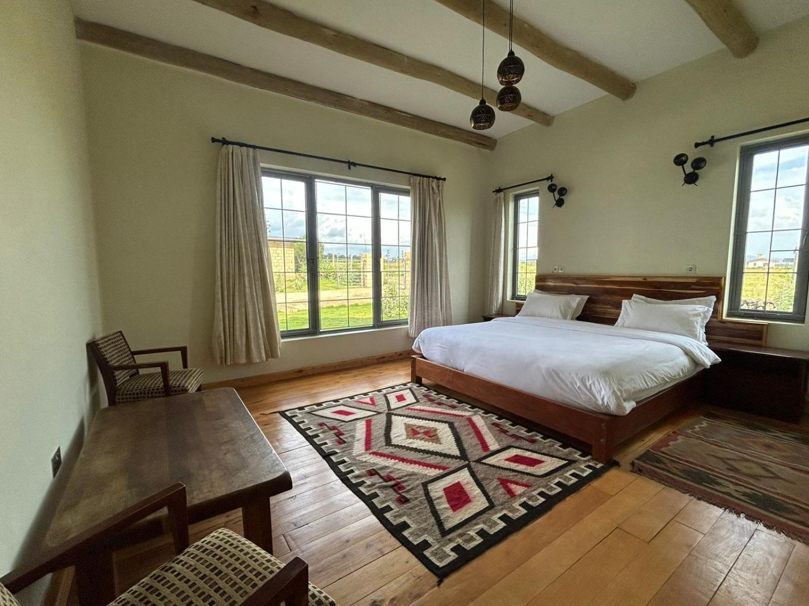 Naivasha 4-Bedroom All Ensuite Cottage