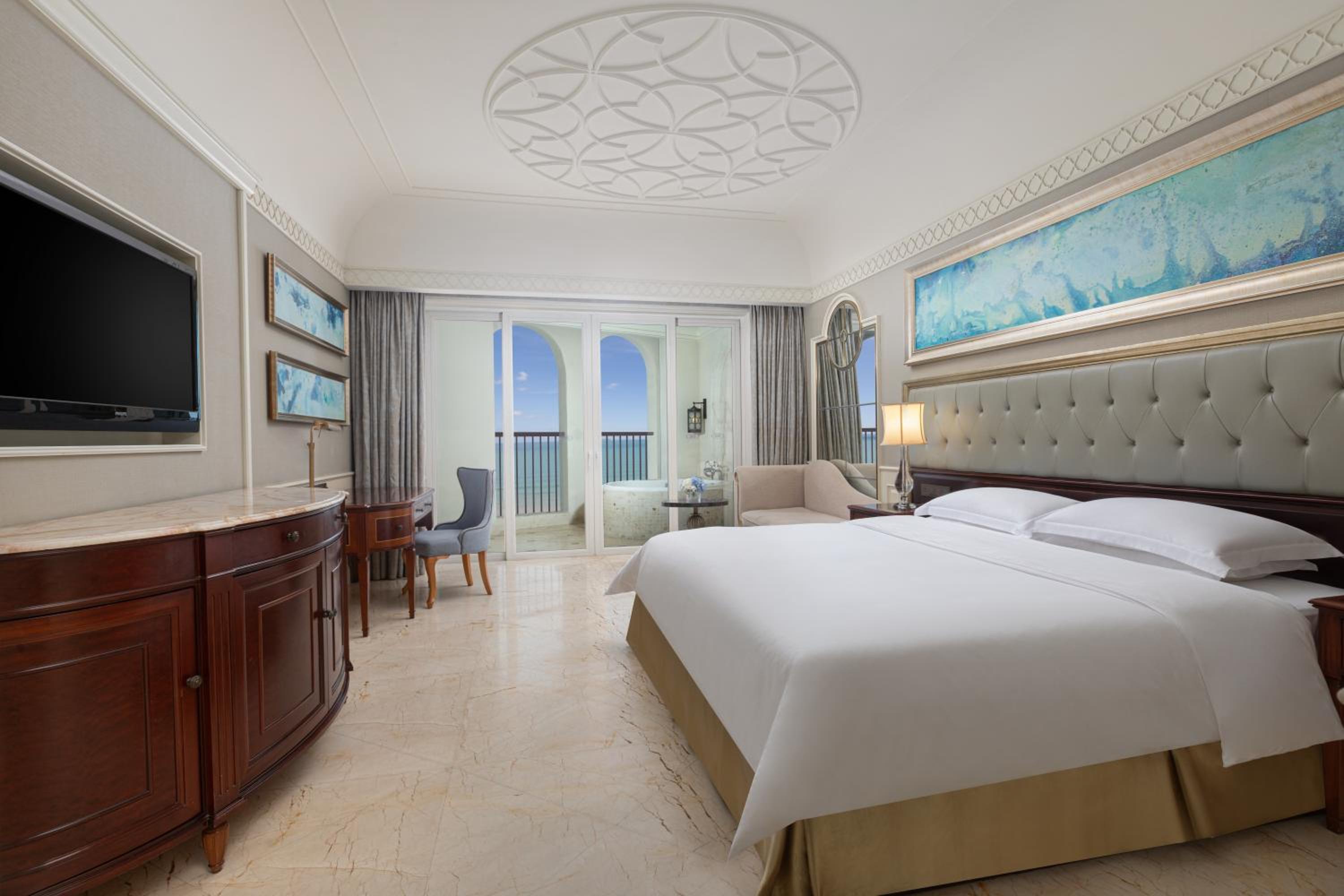 Crowne Plaza Resort Sanya Bay by IHG