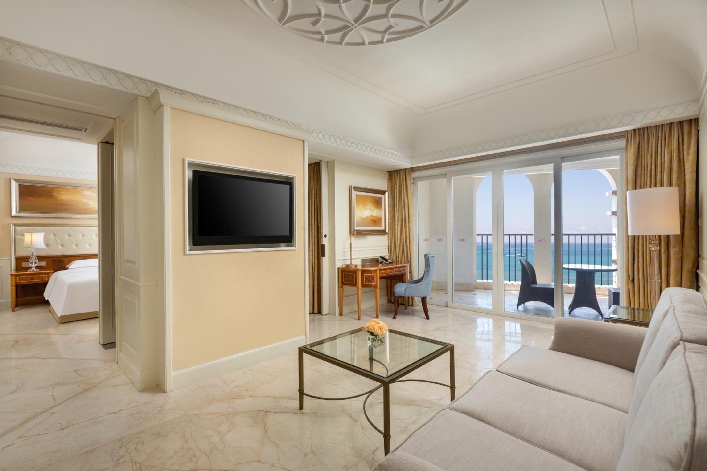 Crowne Plaza Resort Sanya Bay by IHG