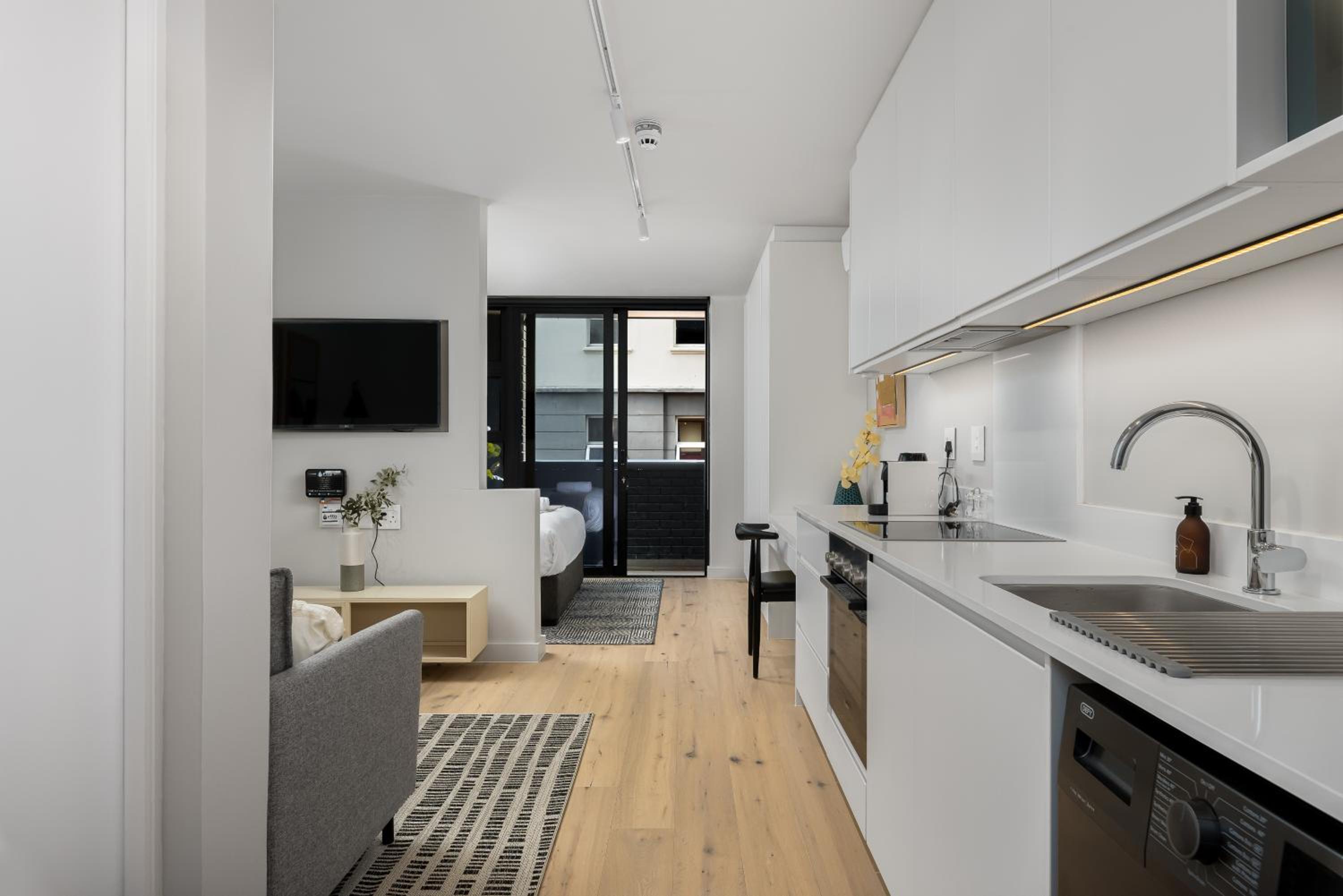 The Tokyo Luxury Apartments view 5