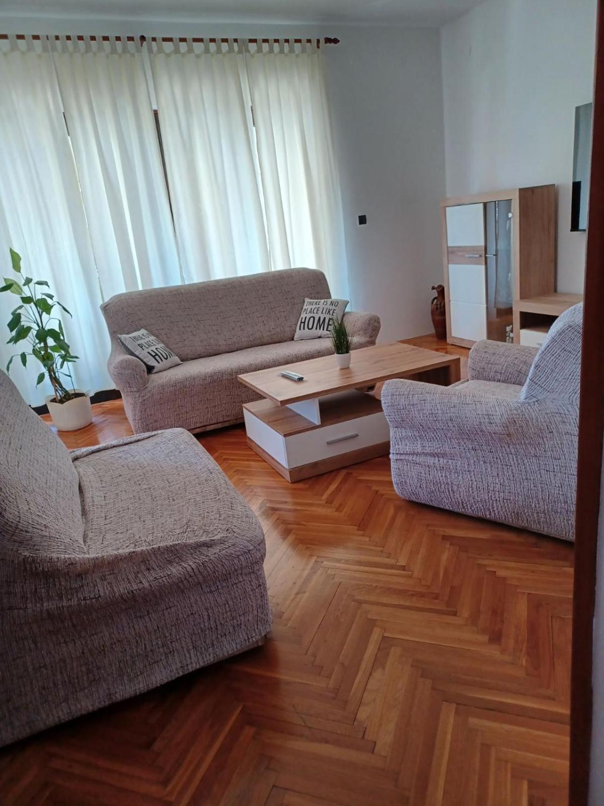 Apartman Sanda