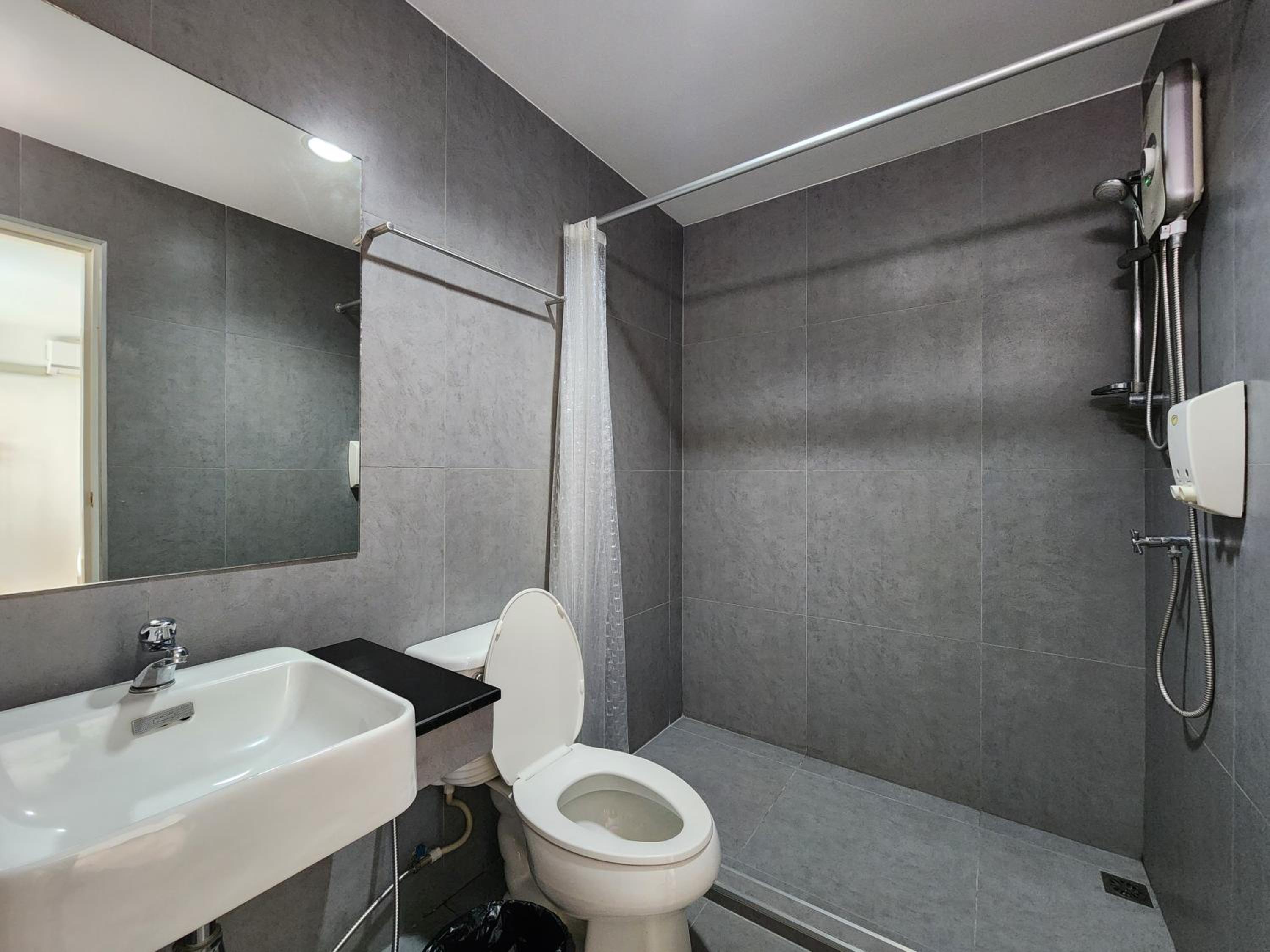 Wayha Hostel Don Mueang Airport