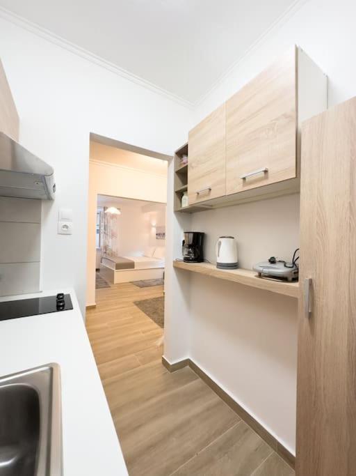 Petite Retreat in Kolonaki, Athens /Netflix