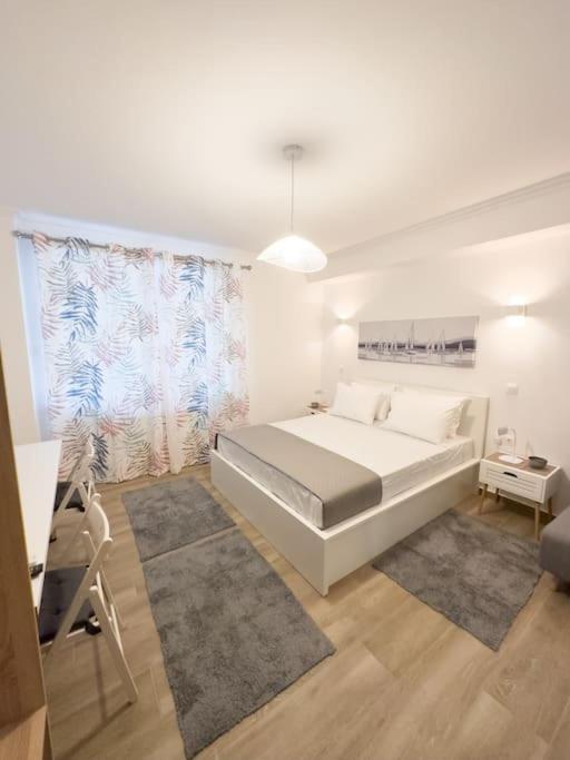 Petite Retreat in Kolonaki, Athens /Netflix
