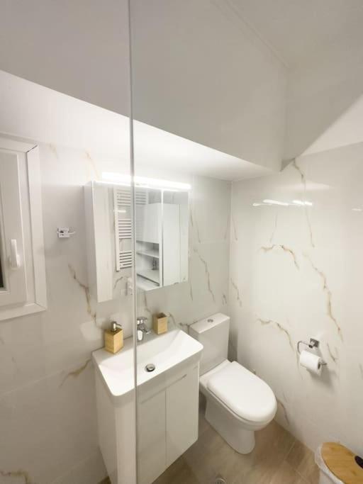 Petite Retreat in Kolonaki, Athens /Netflix