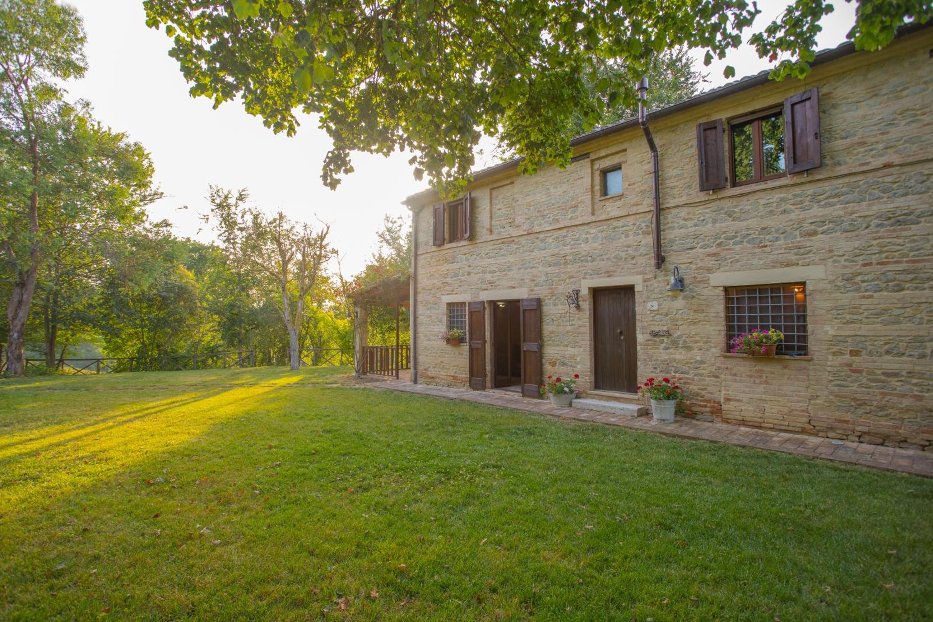 Casale Dal Moro view 4