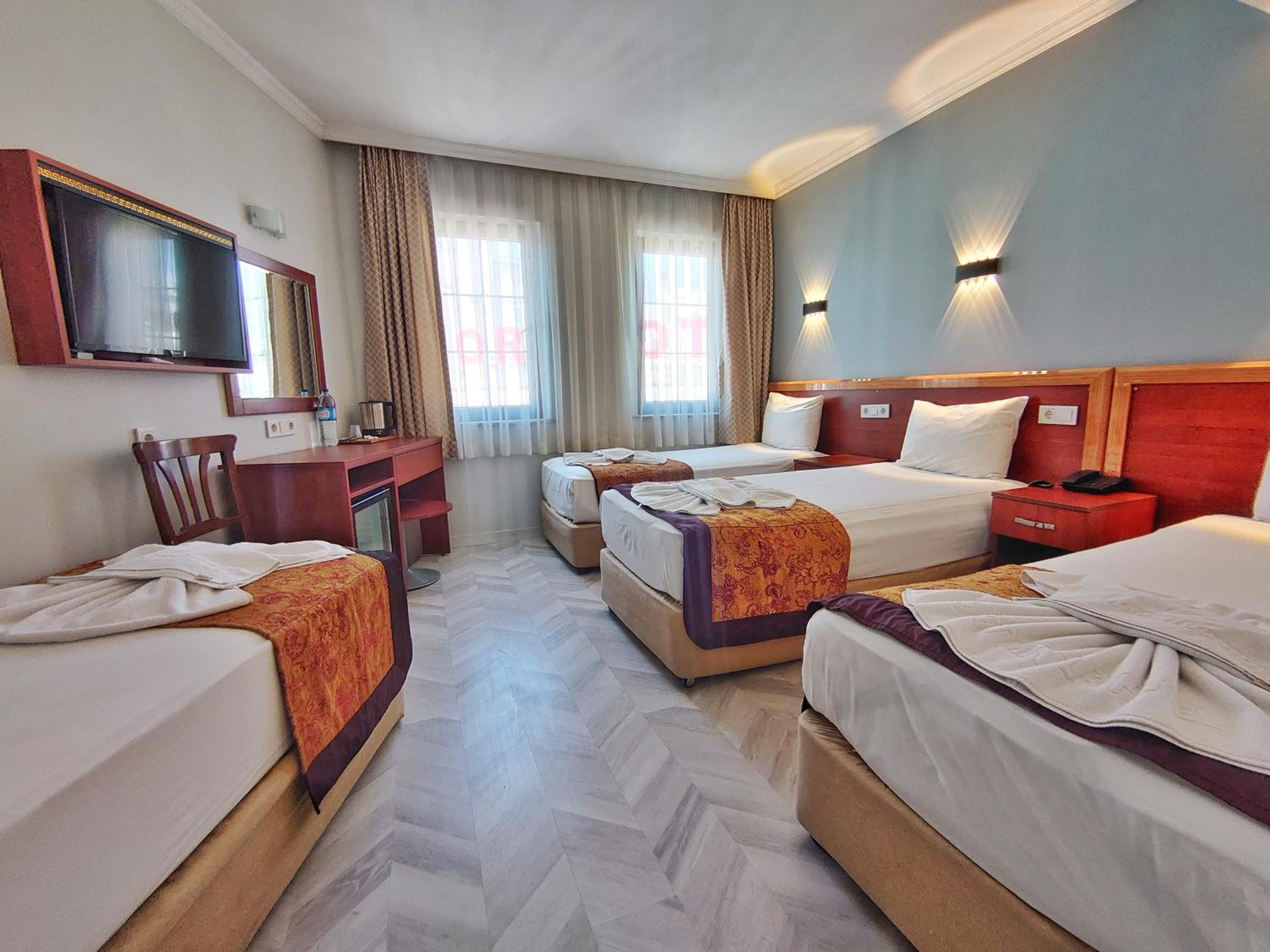 Orient Mintur Hotel - Image 28