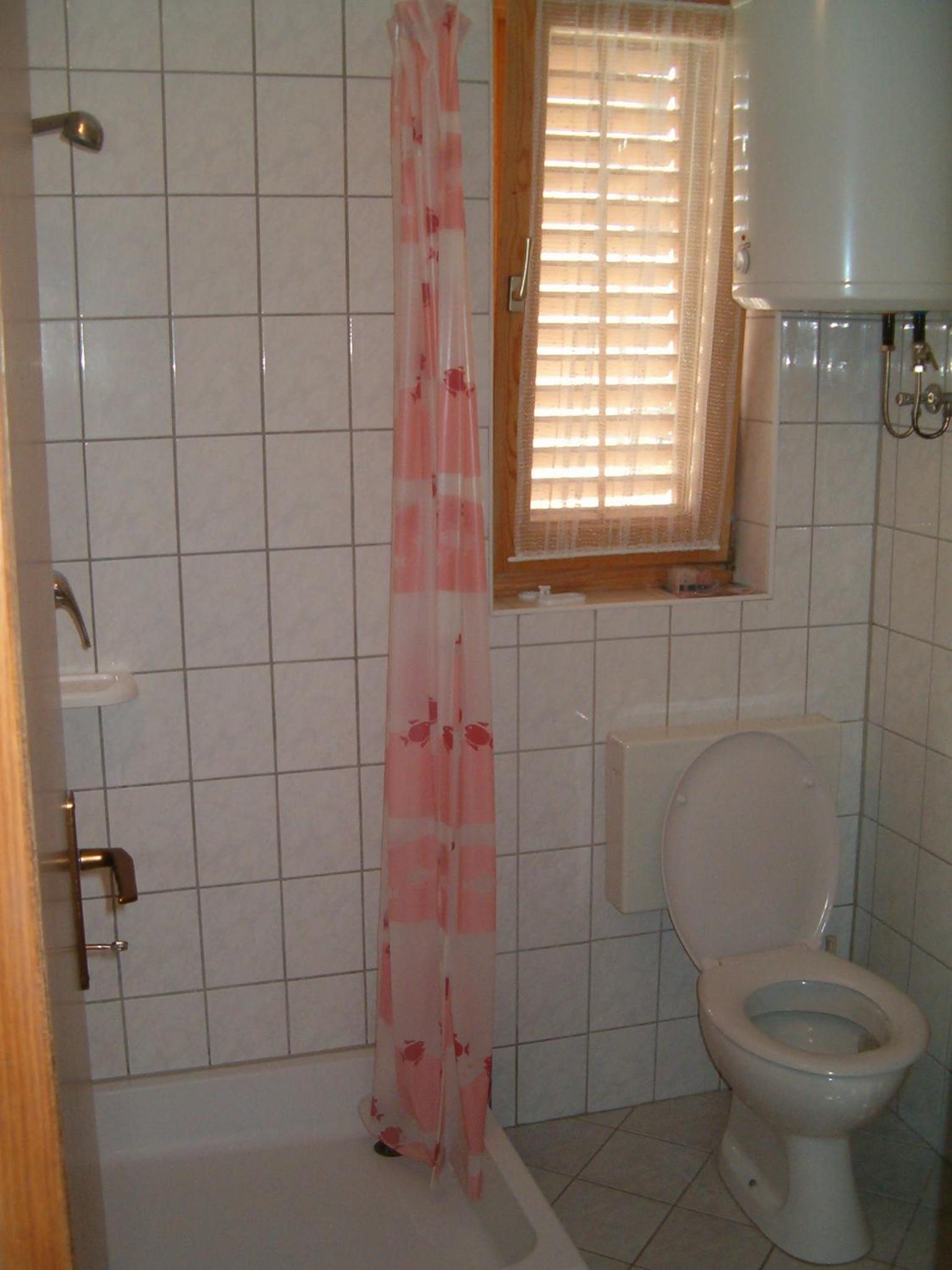 Photo 52