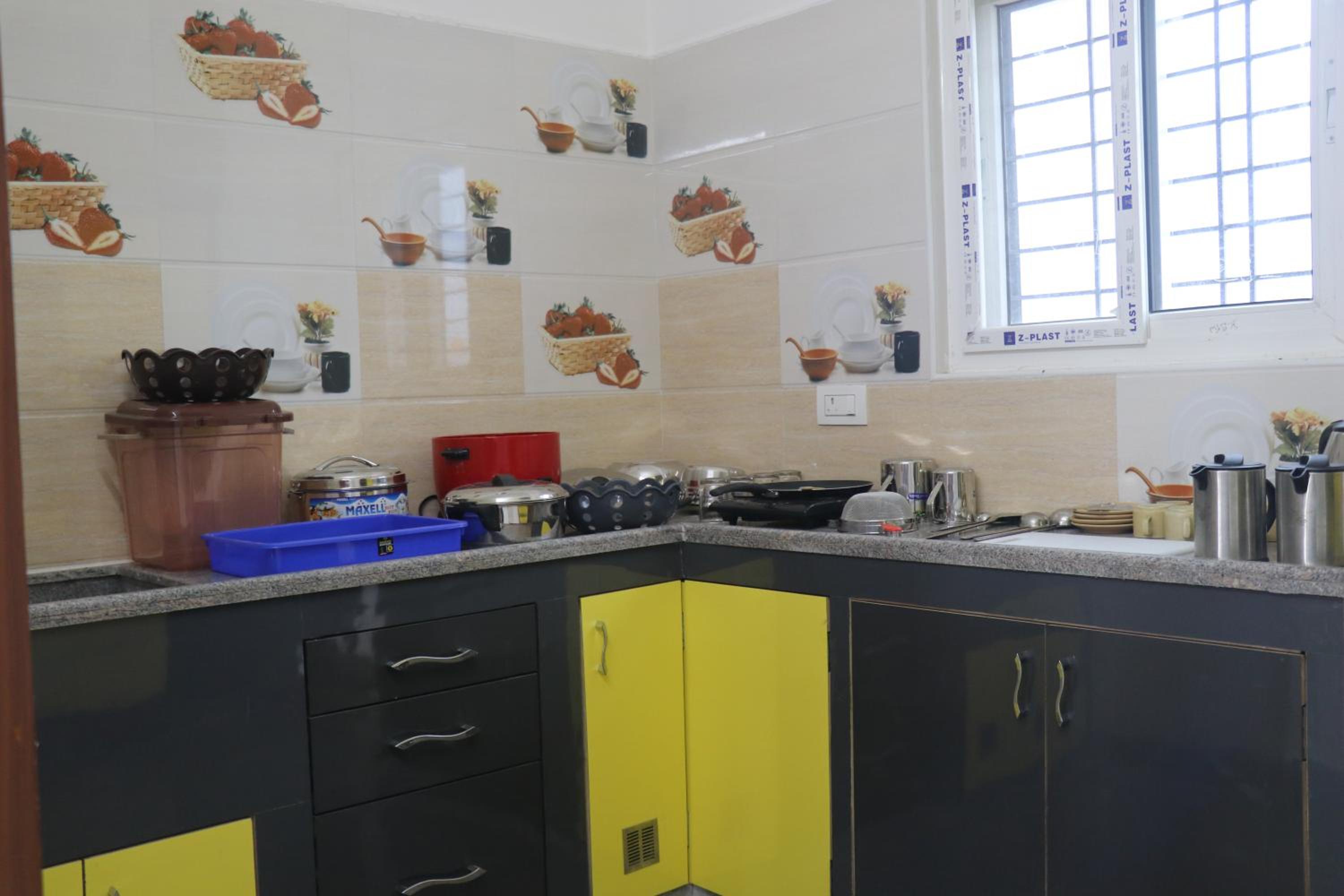 Leo Home Stay