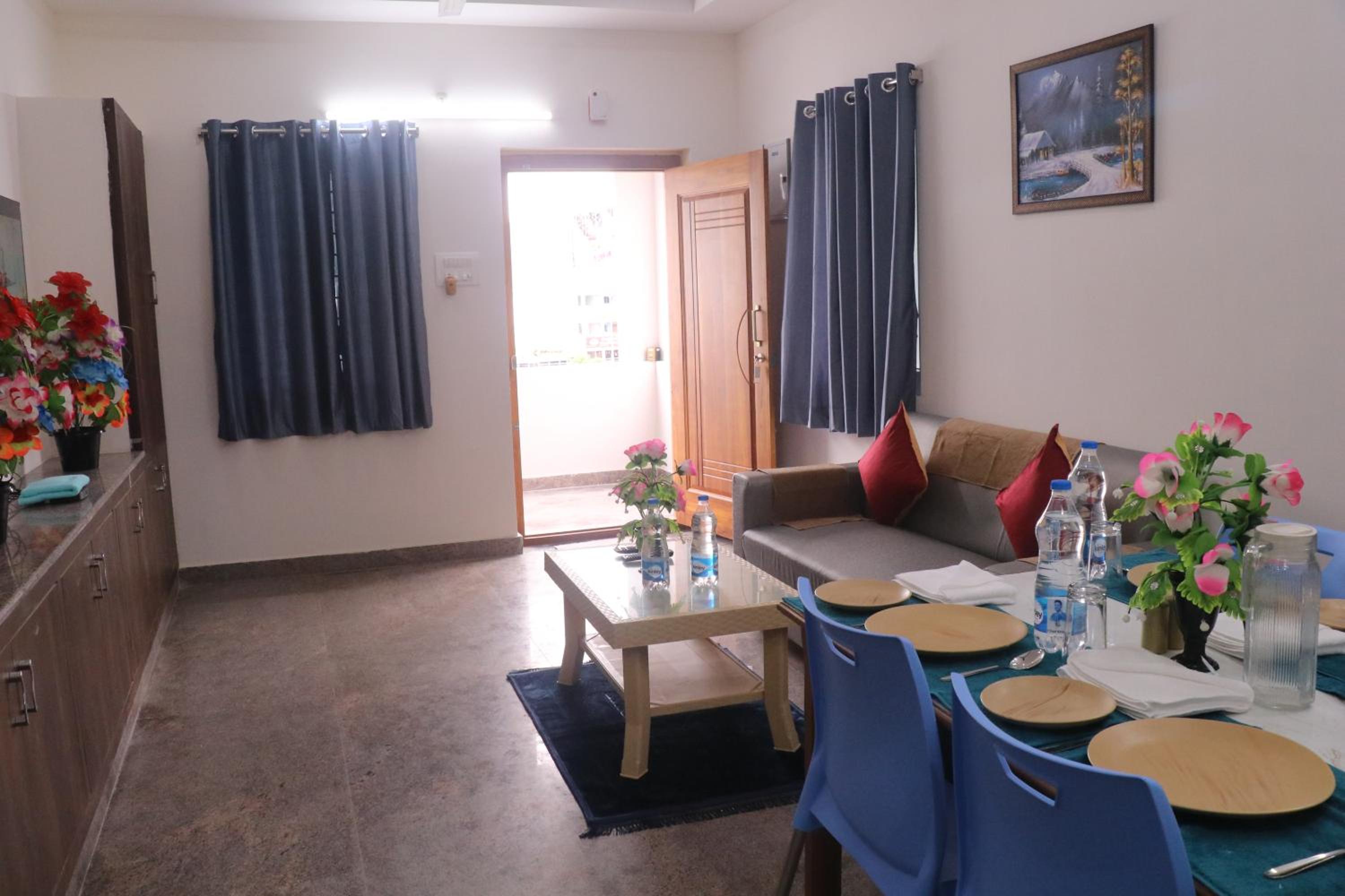 Leo Home Stay