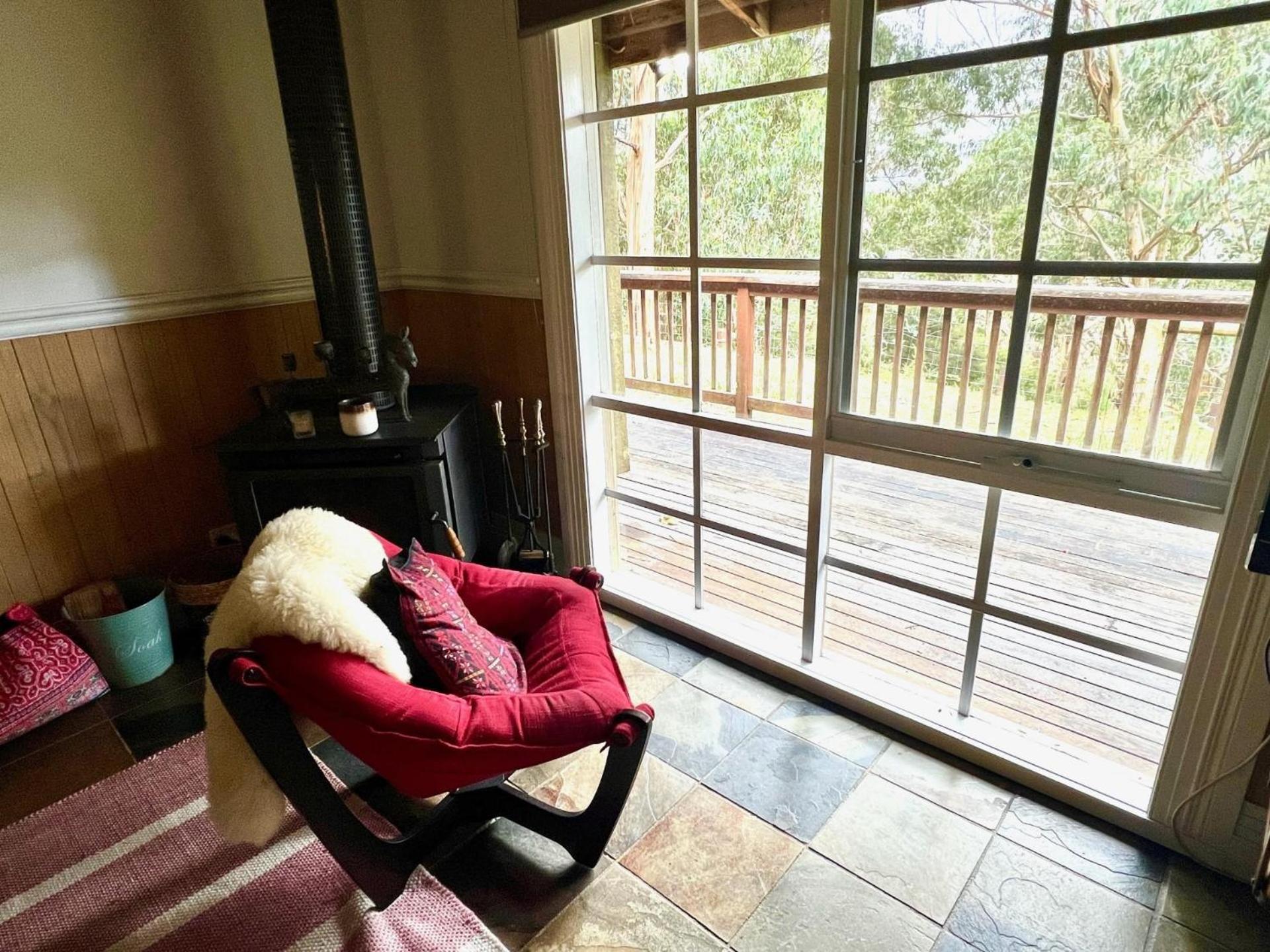 Kookaburra Cabin