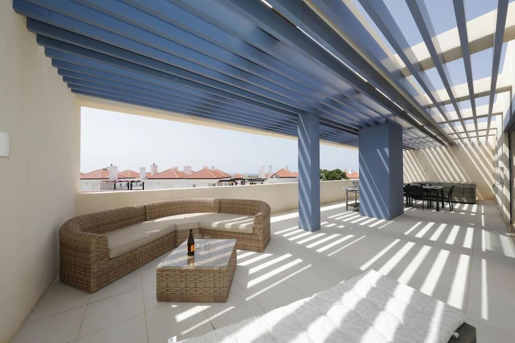 Luxury 2BR Apt, Terrace, Jacuzzi, Near Ria Formosa view 2