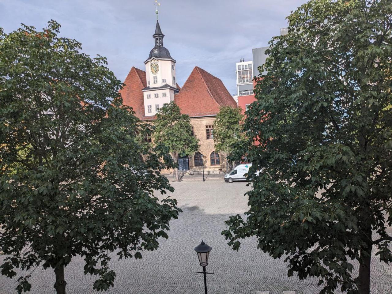 Ferienwohnungen am Jenaer Markt, Mitten im Zentrum, für bis zu 5 und 6 Personen