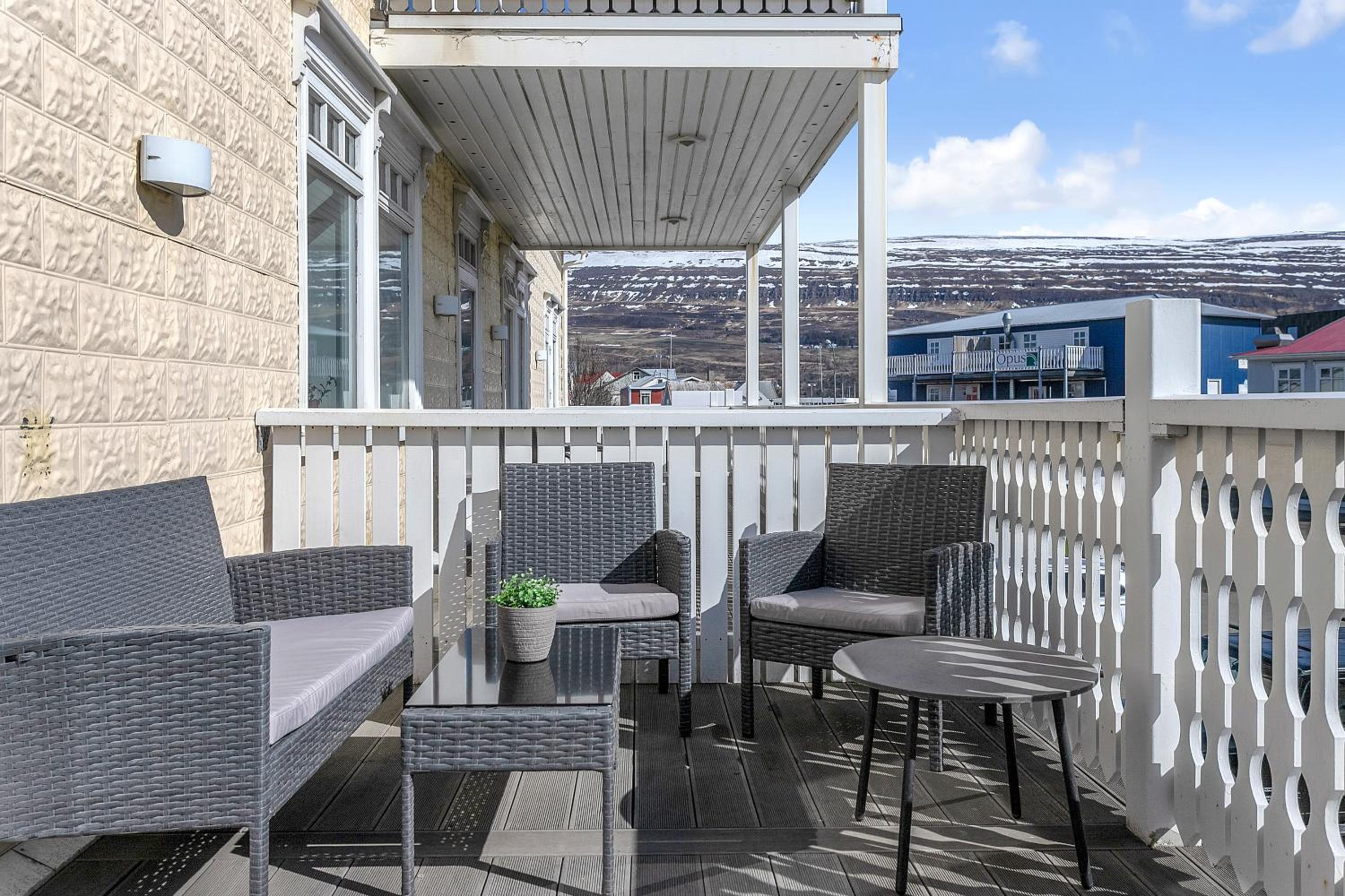 balance & terrace