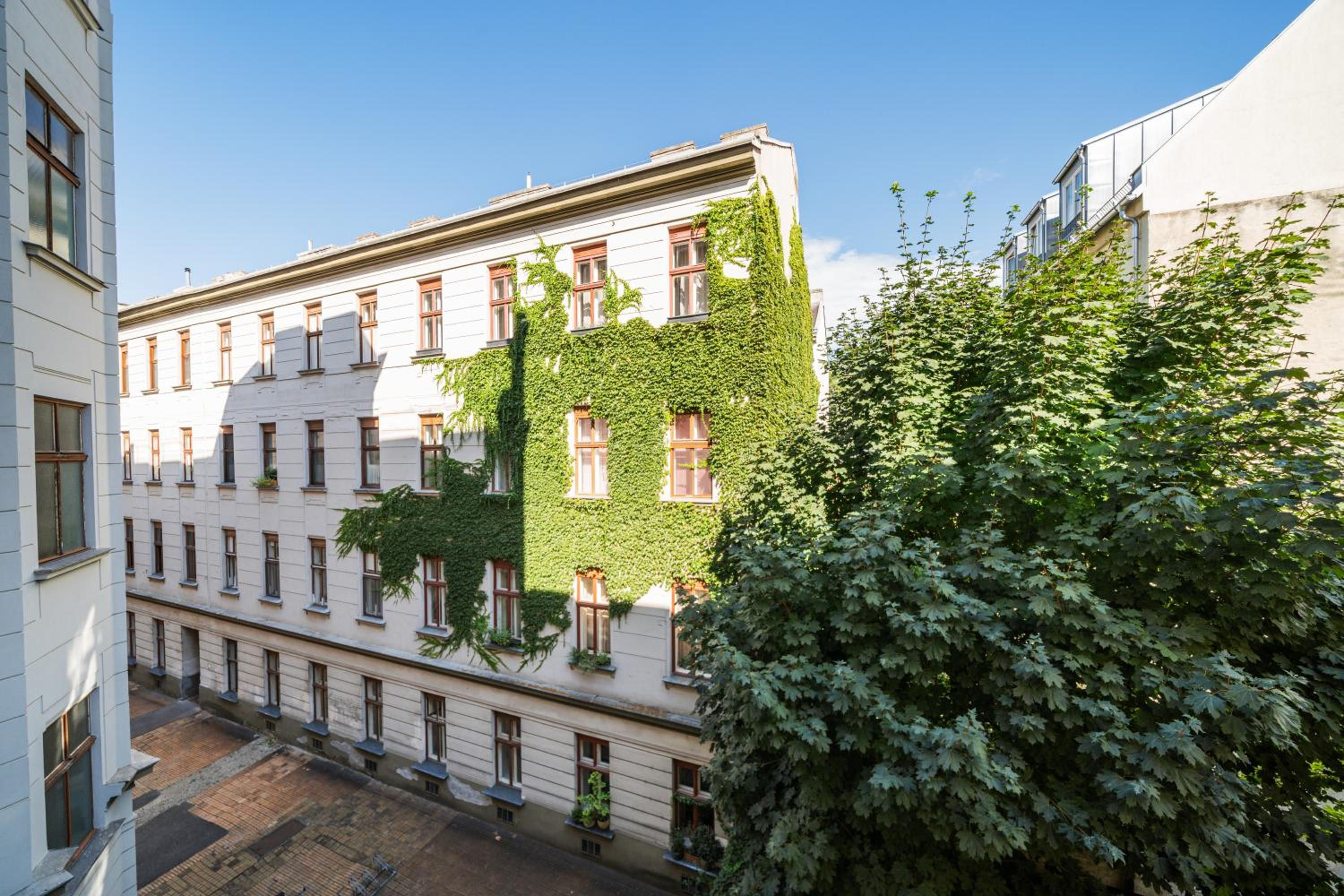 74 Living Apartments