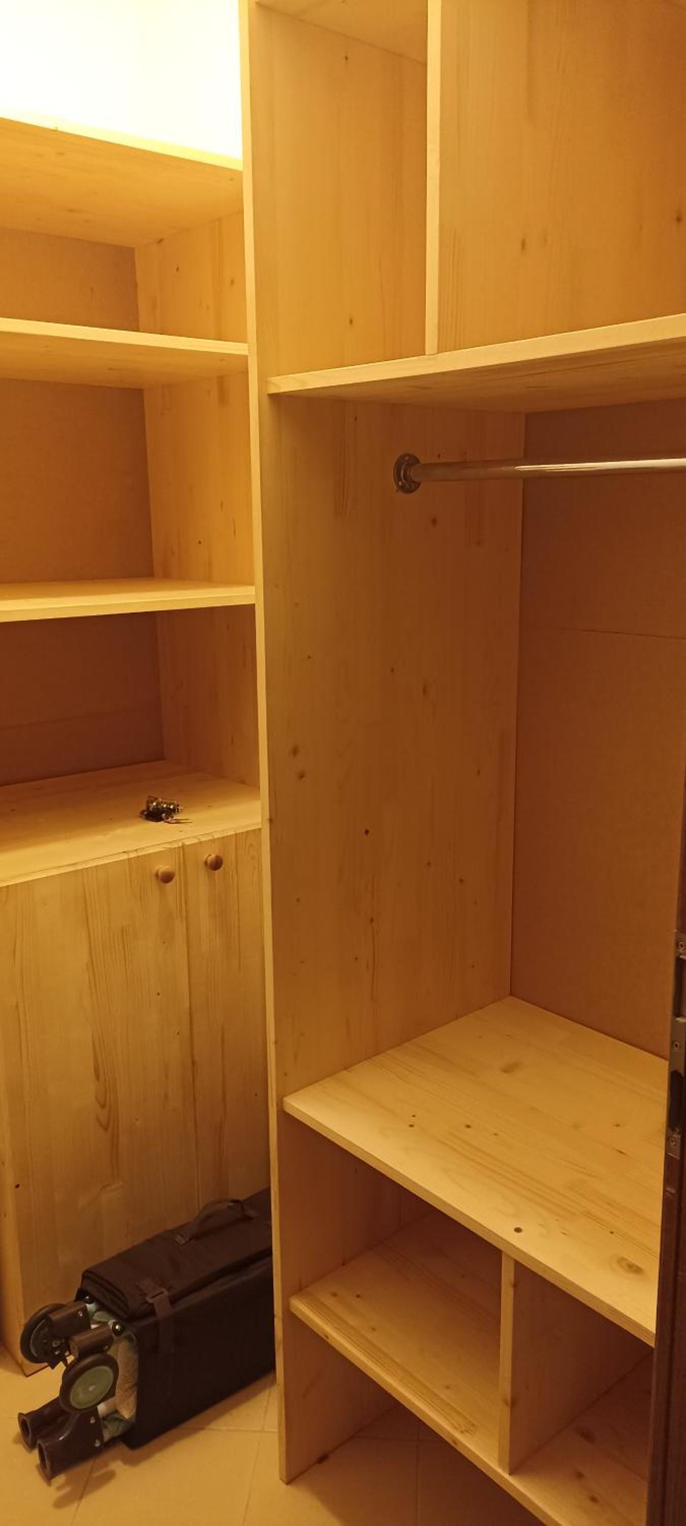Cozy apartment with sea view and free parking