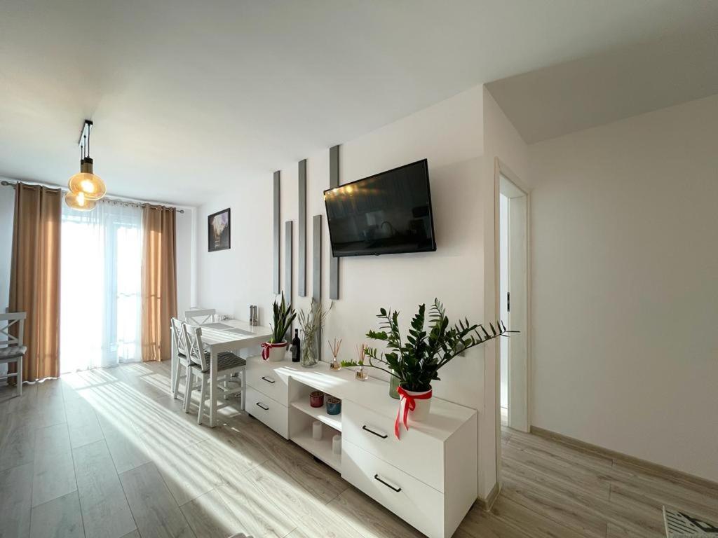 Skyway Apartment