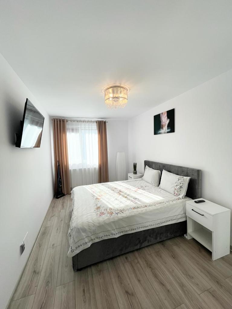 Skyway Apartment