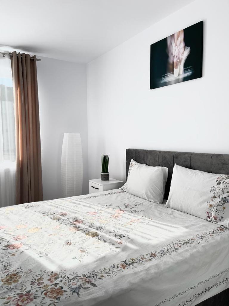 Skyway Apartment