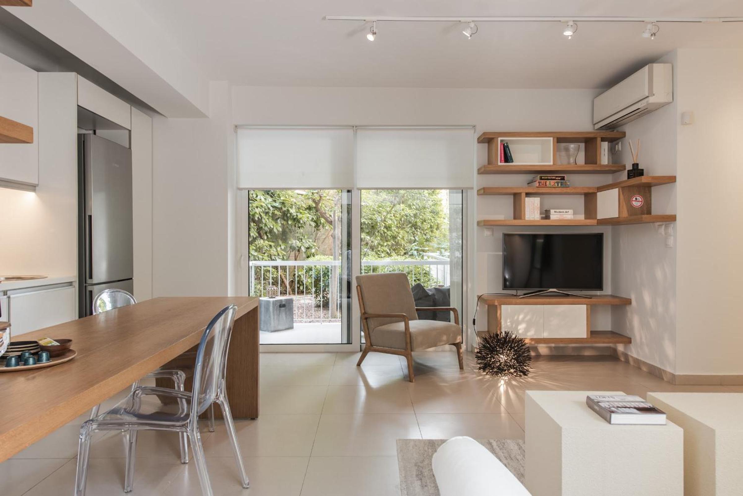 Vouliagmeni Vacations - Bliss Living - Property Image 11