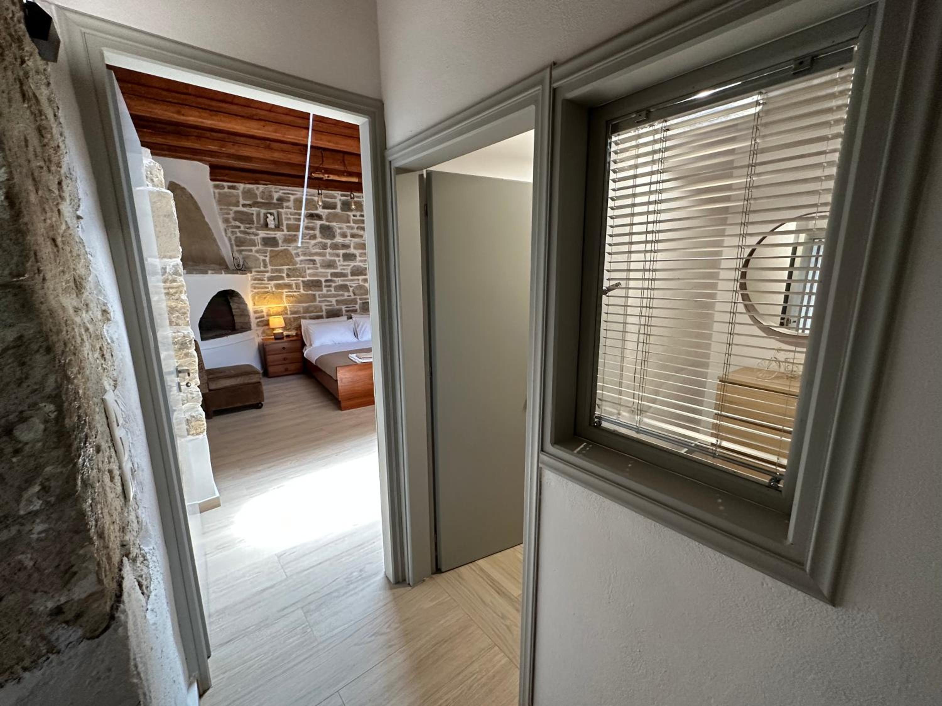 Camara House