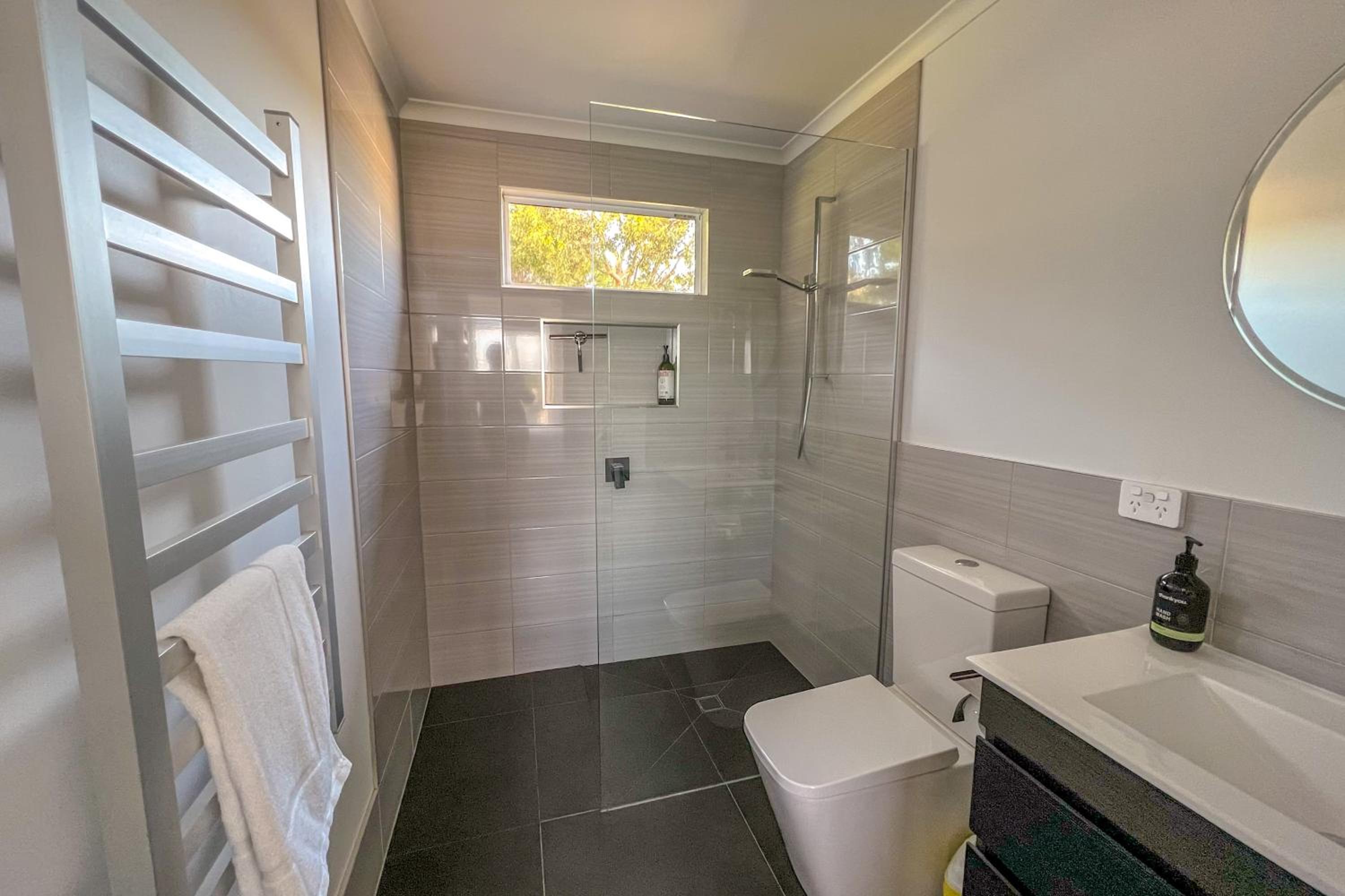 BINALONG BRAE @ Bay of Fires Two bedroom both with ensuites