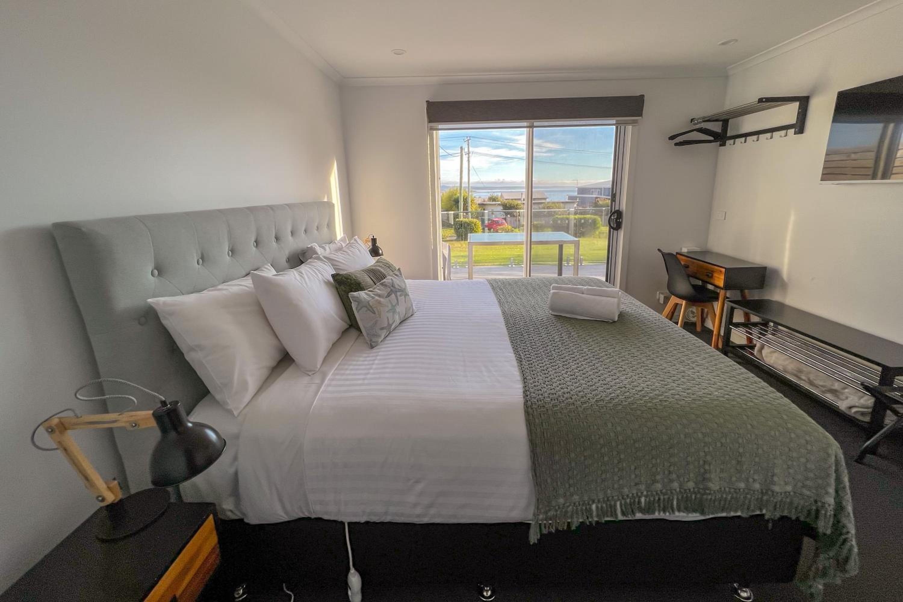 BINALONG BRAE @ Bay of Fires Two bedroom both with ensuites