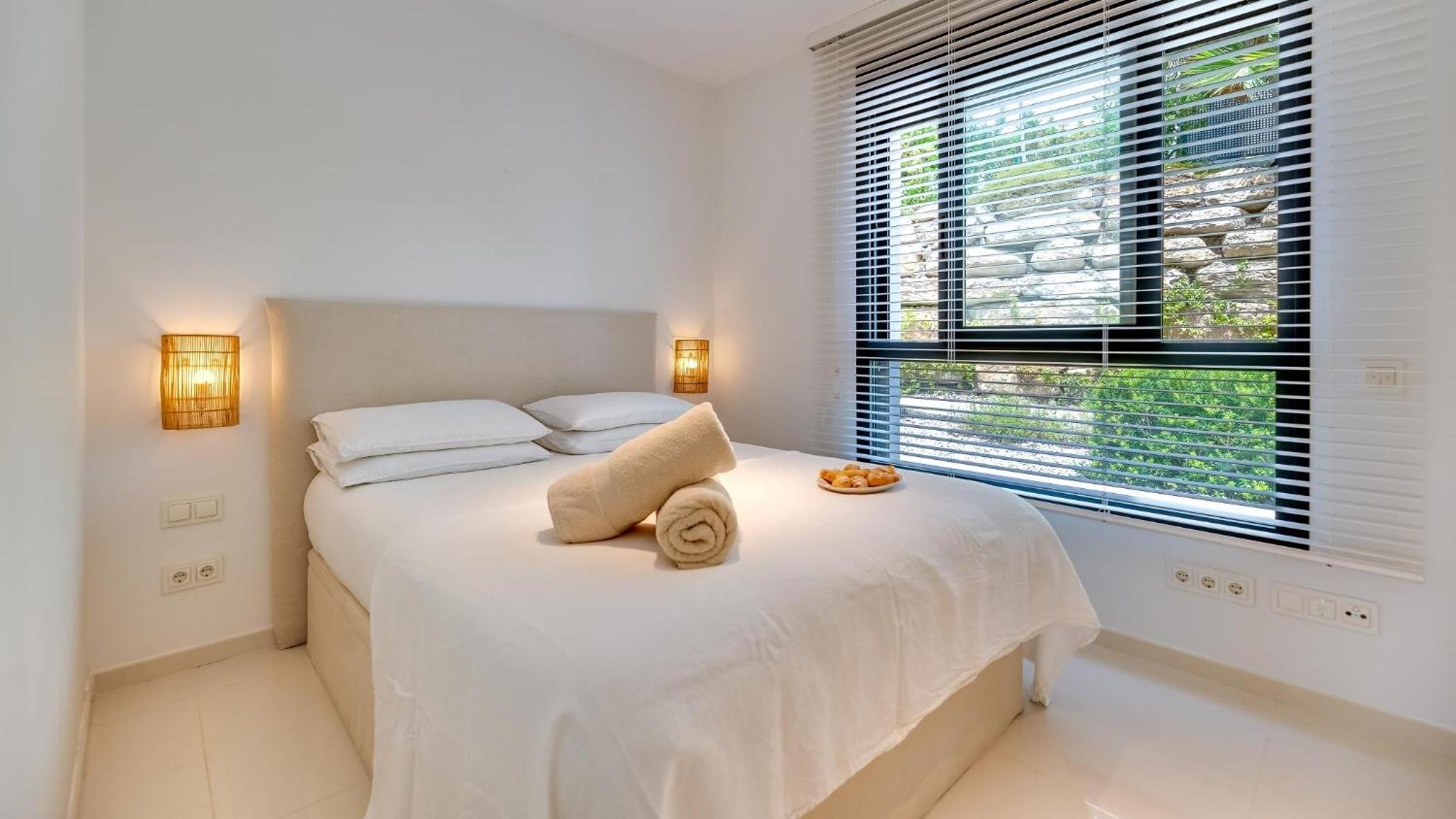 Amazing Ultra Modern Oasis In Atalaya