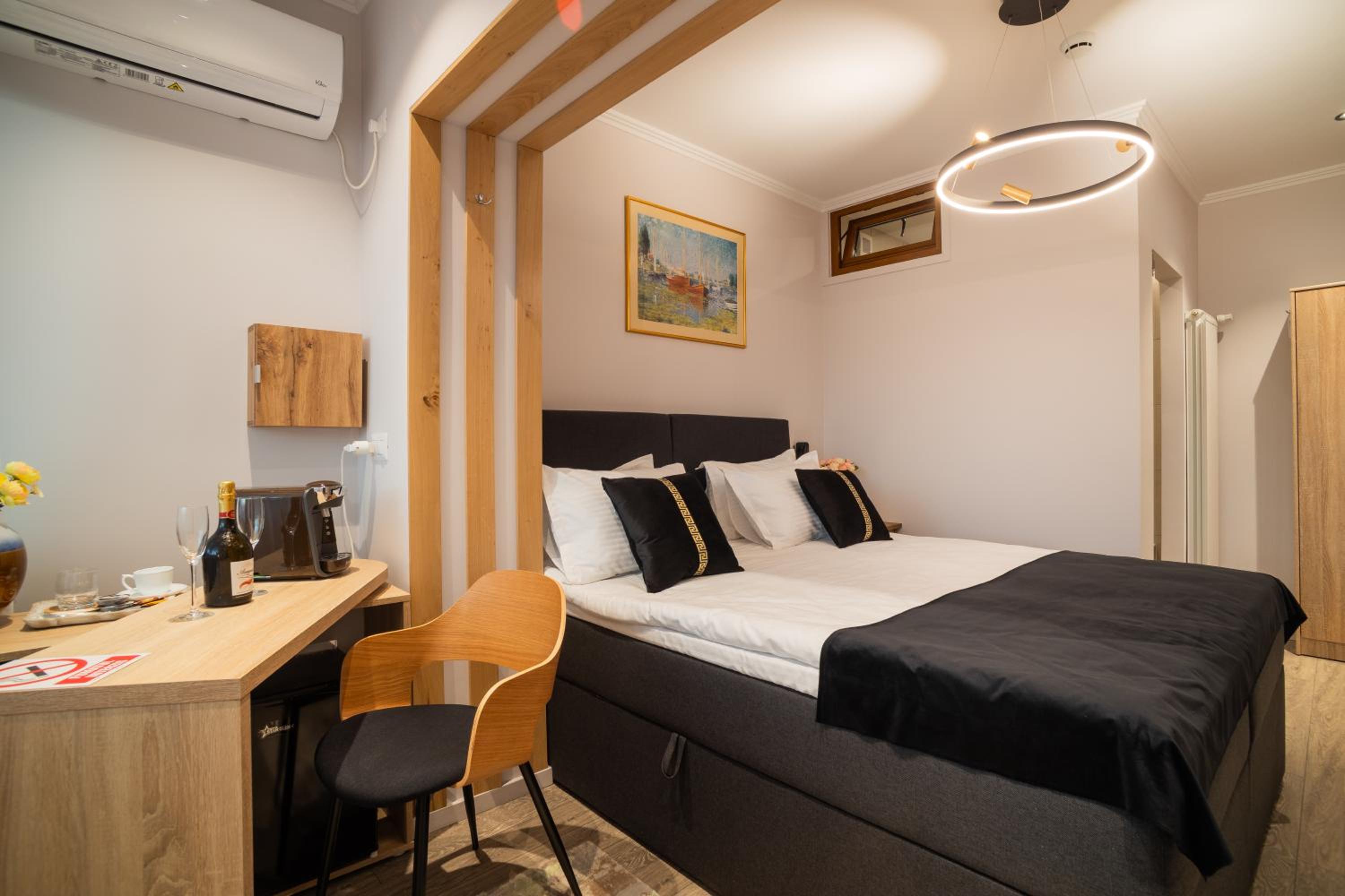 i3 Boutique Apart