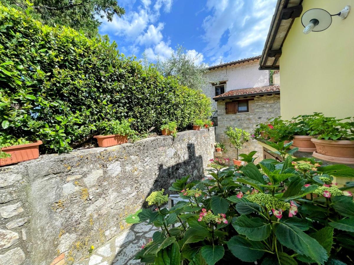 Spoleto Splash Cisternasleeps 23wifiaircon - beautiful views all around photo 4