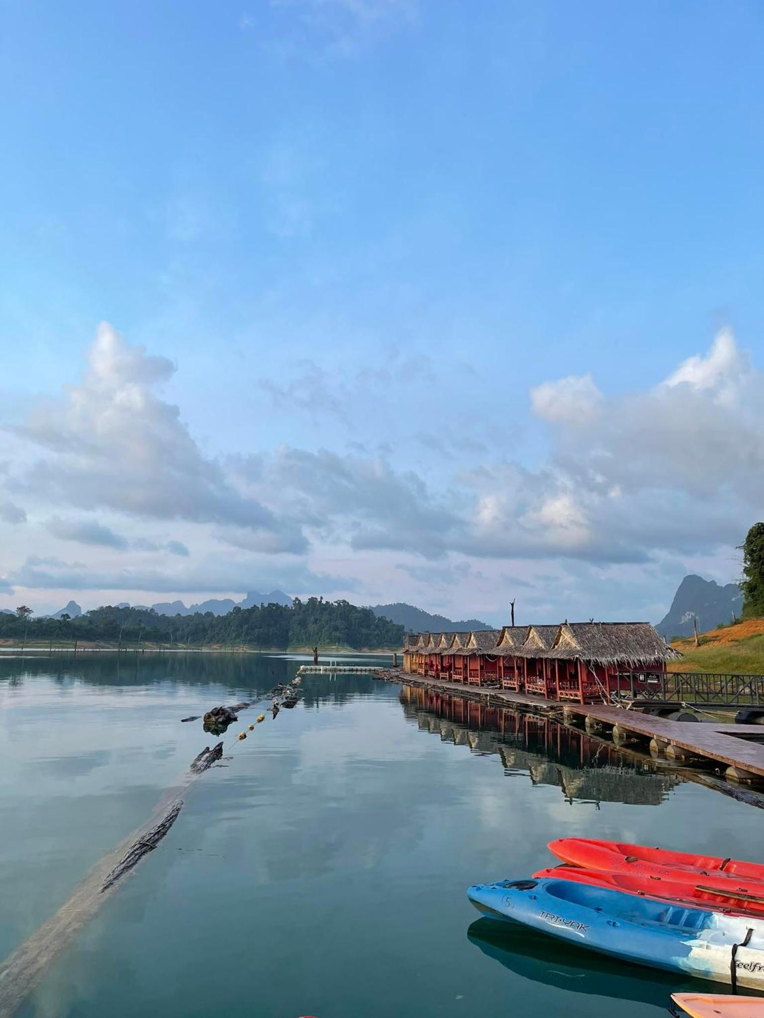 Khao Sok Green Mountain View