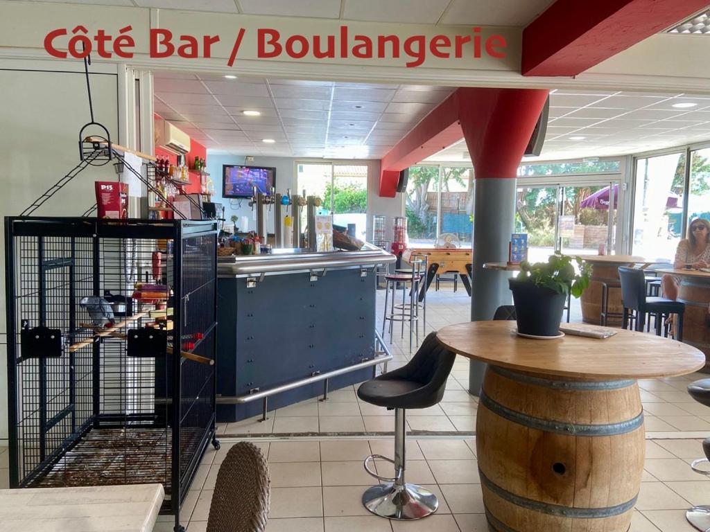 restaurant