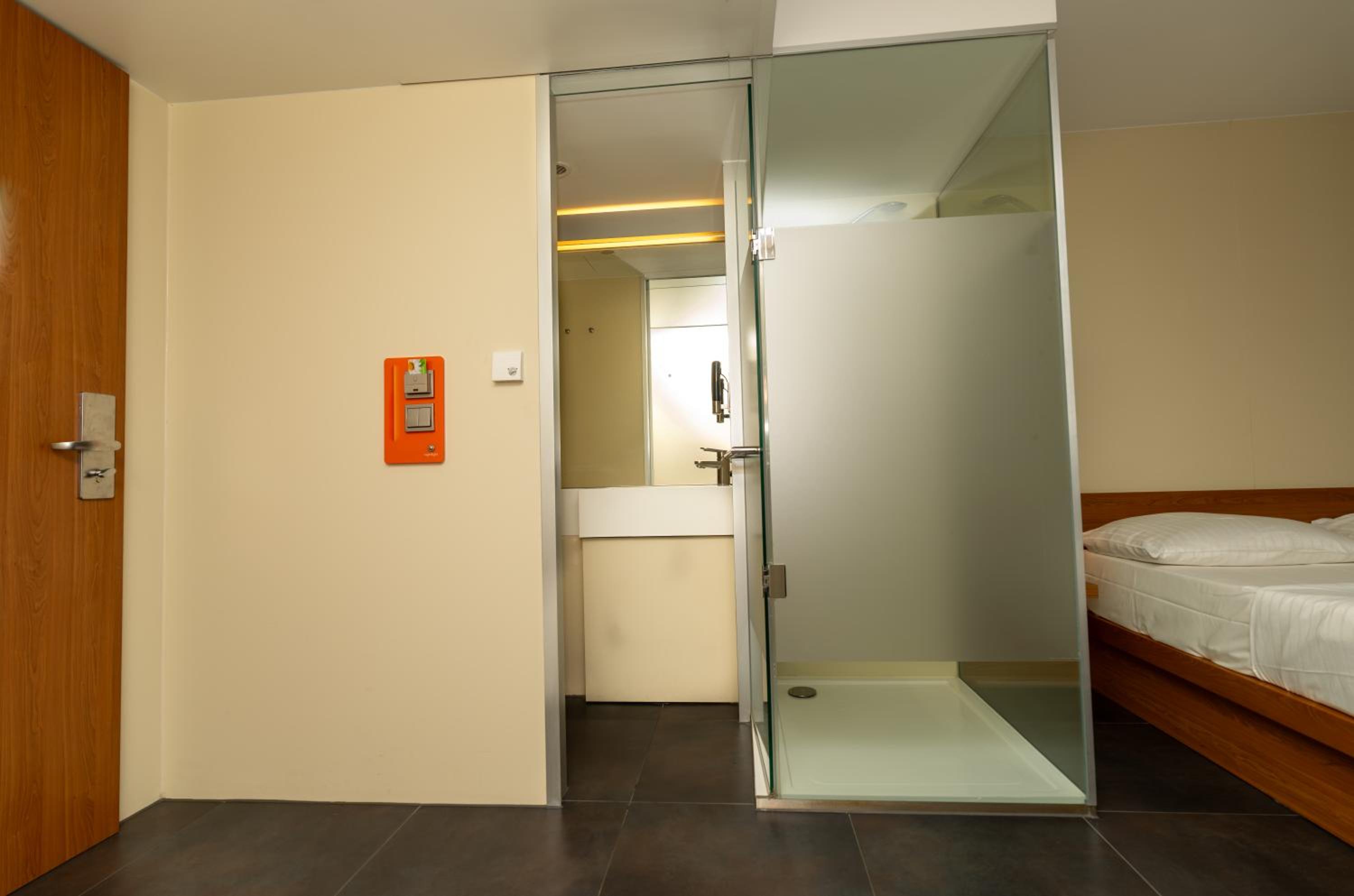 Hotel Dusseldorfer Hof - Property Image 20