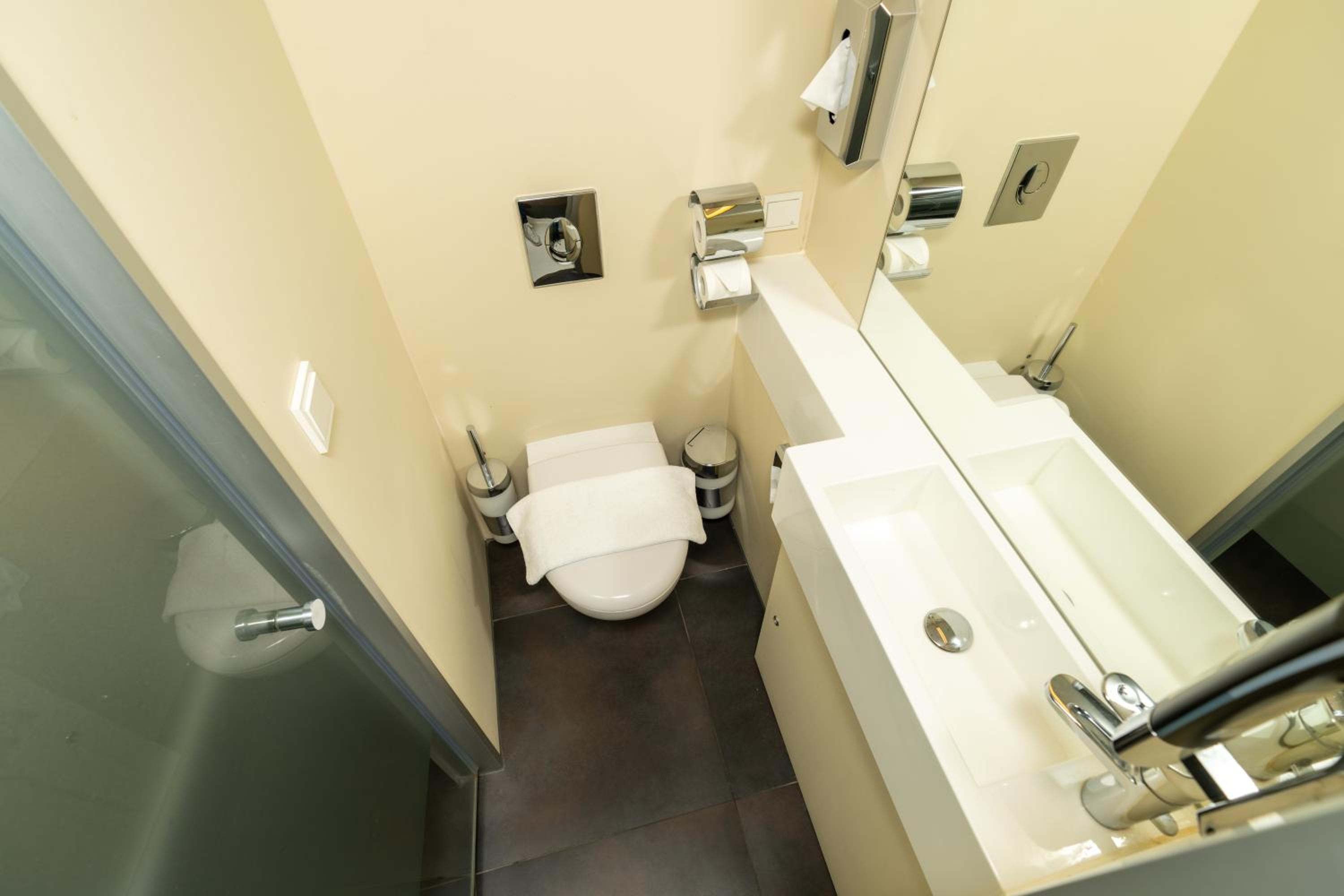 Hotel Dusseldorfer Hof - Property Image 17