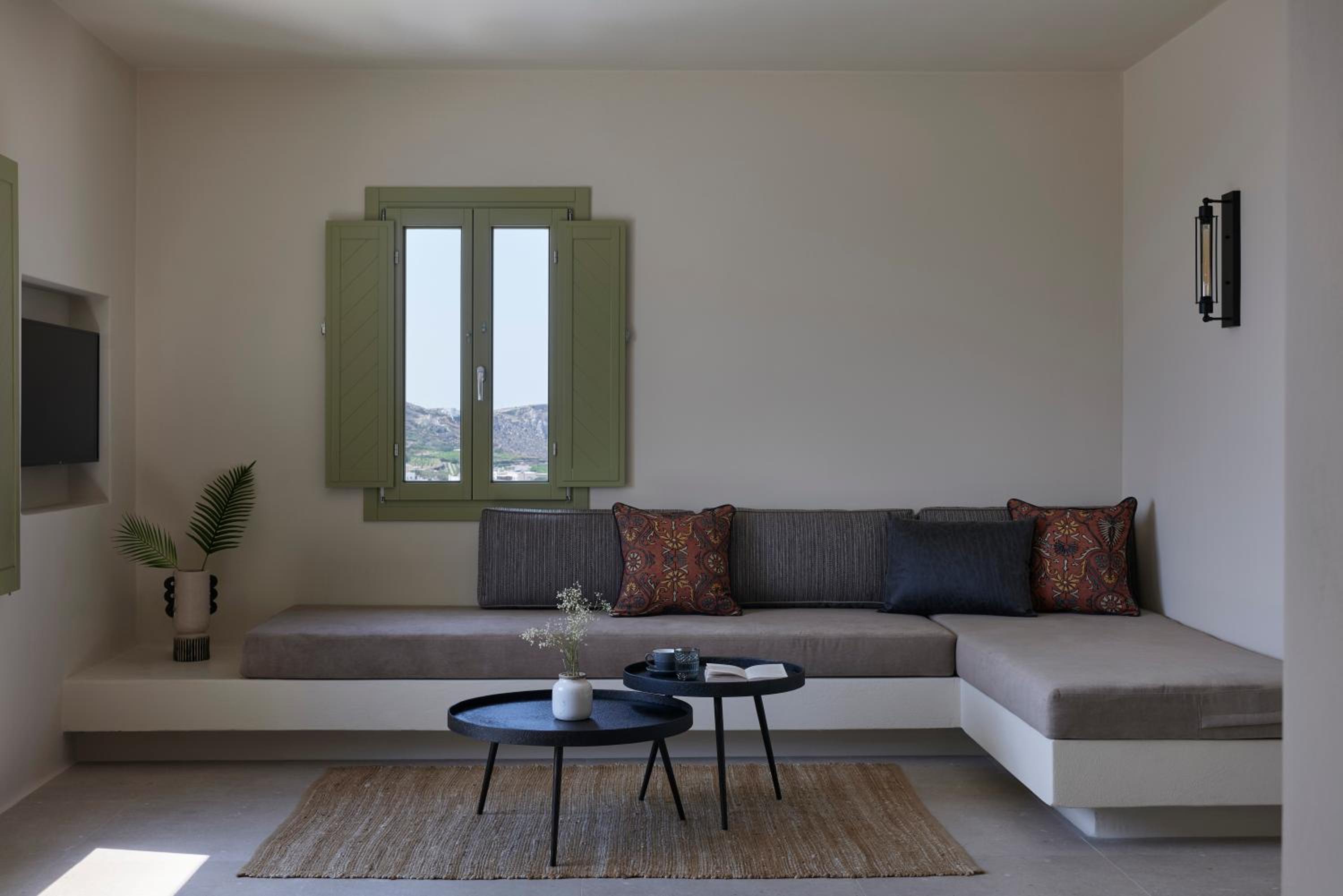 Aeon Suites - Adults Only by Mr and Mrs White